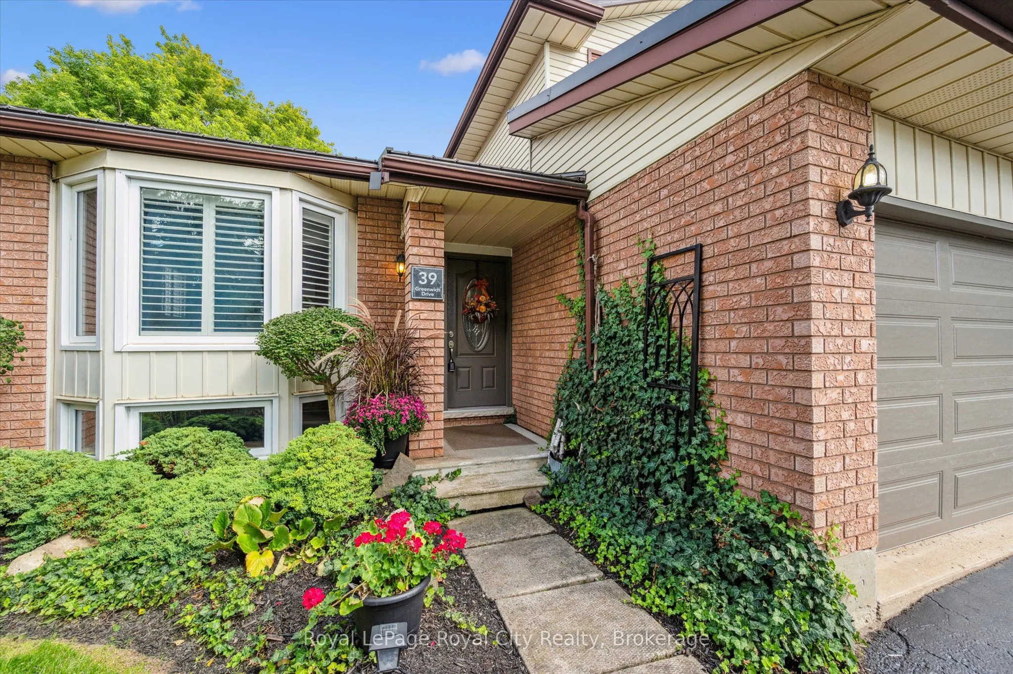39 Greenwich Drive