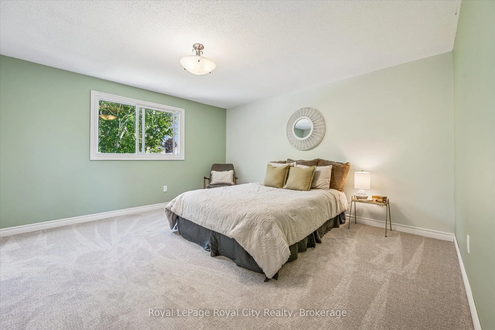 39 Greenwich Drive