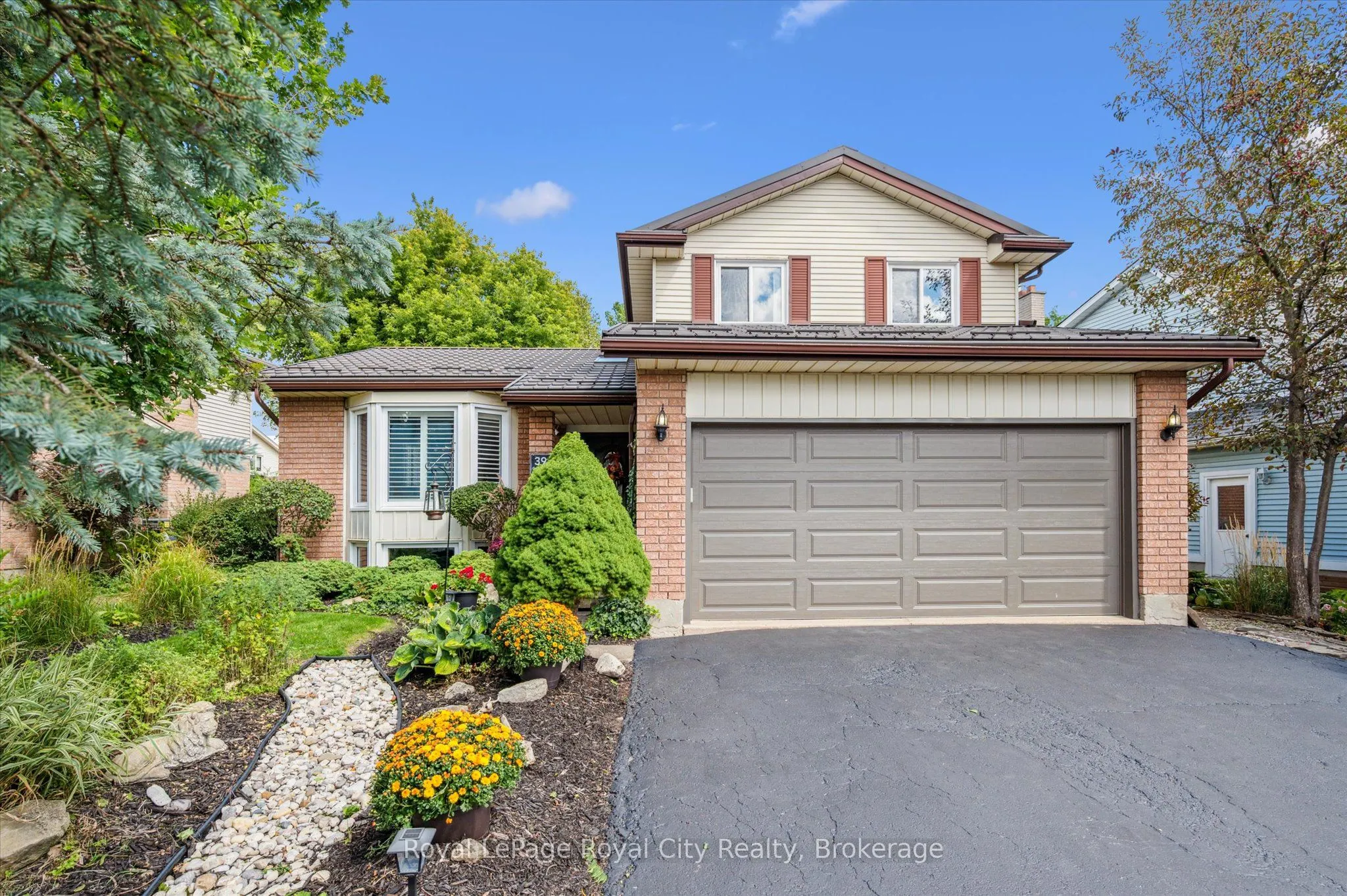 39 Greenwich Drive