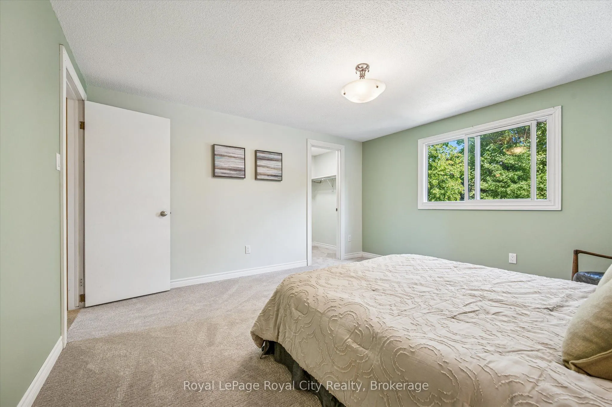 39 Greenwich Drive