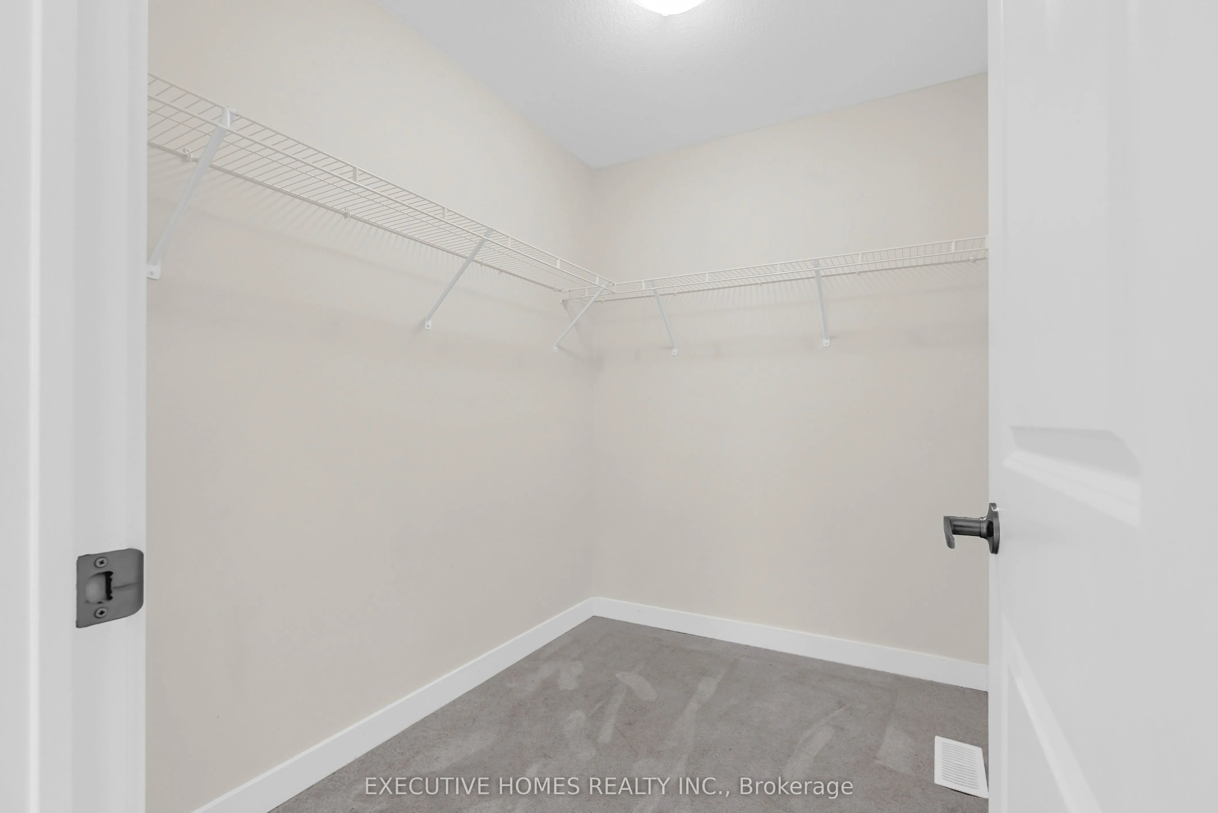 170 Lilac Circle