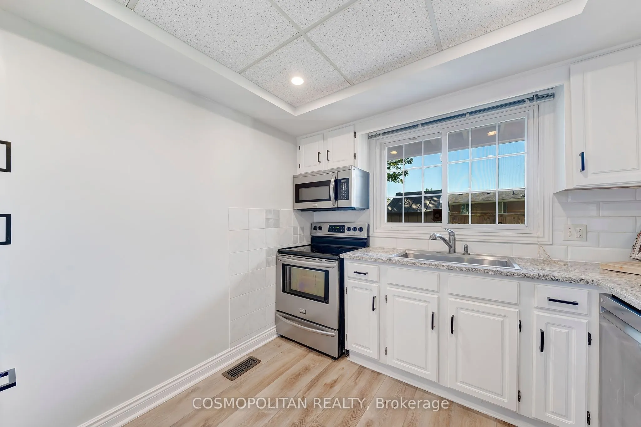 409 Vine Street, #10