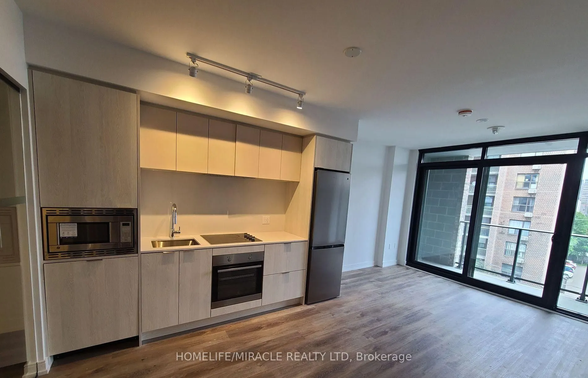 1 Jarvis Street, #427