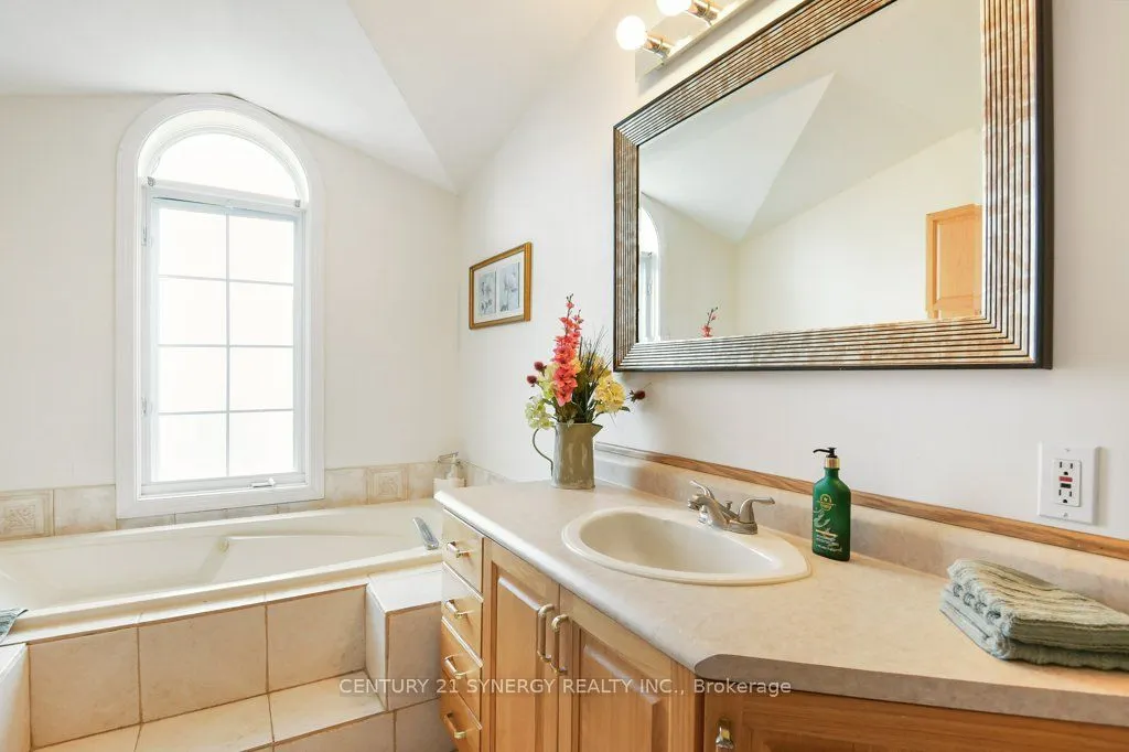 2502 Diamondview Road