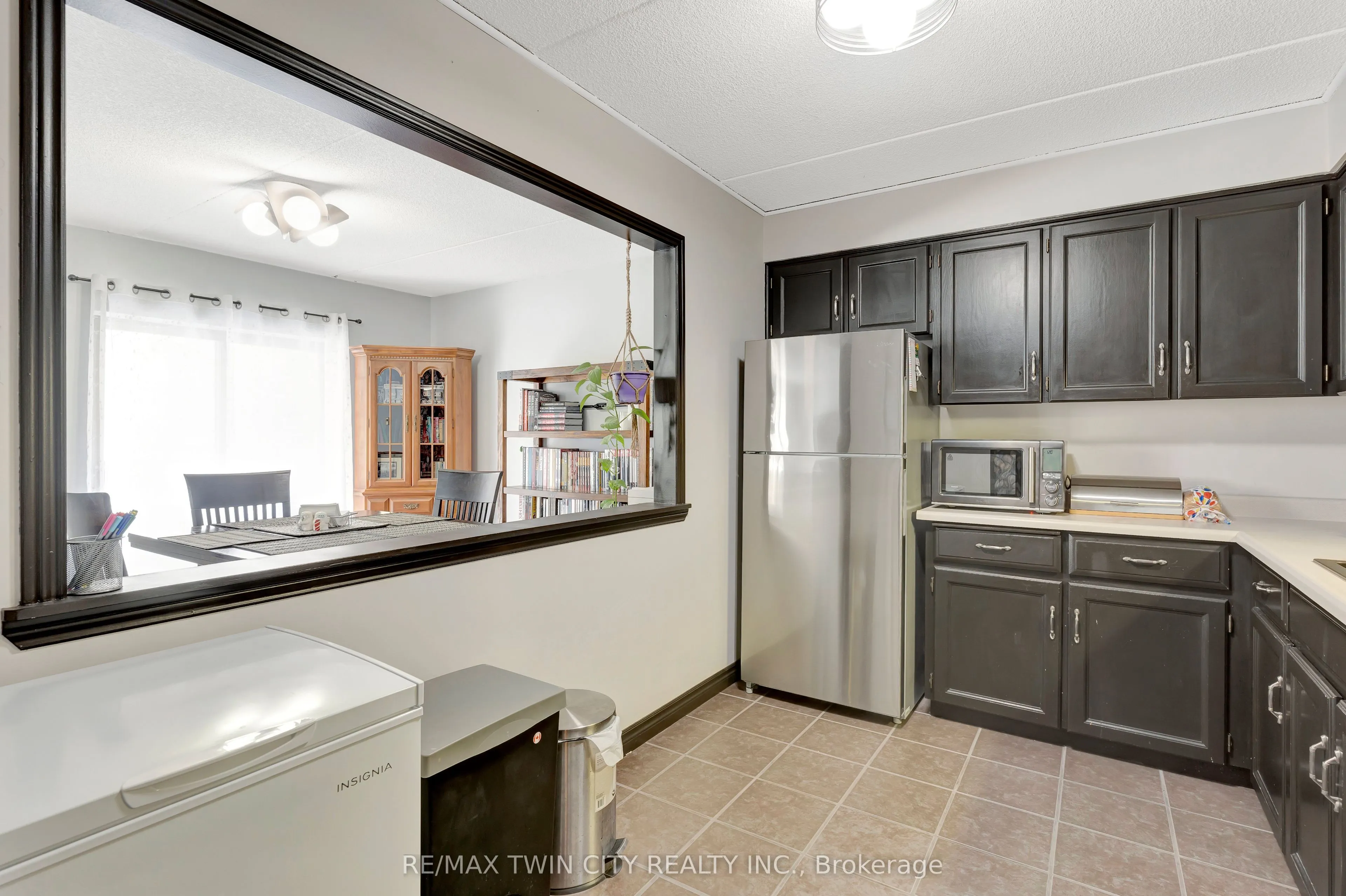 401 Erb Street, #203