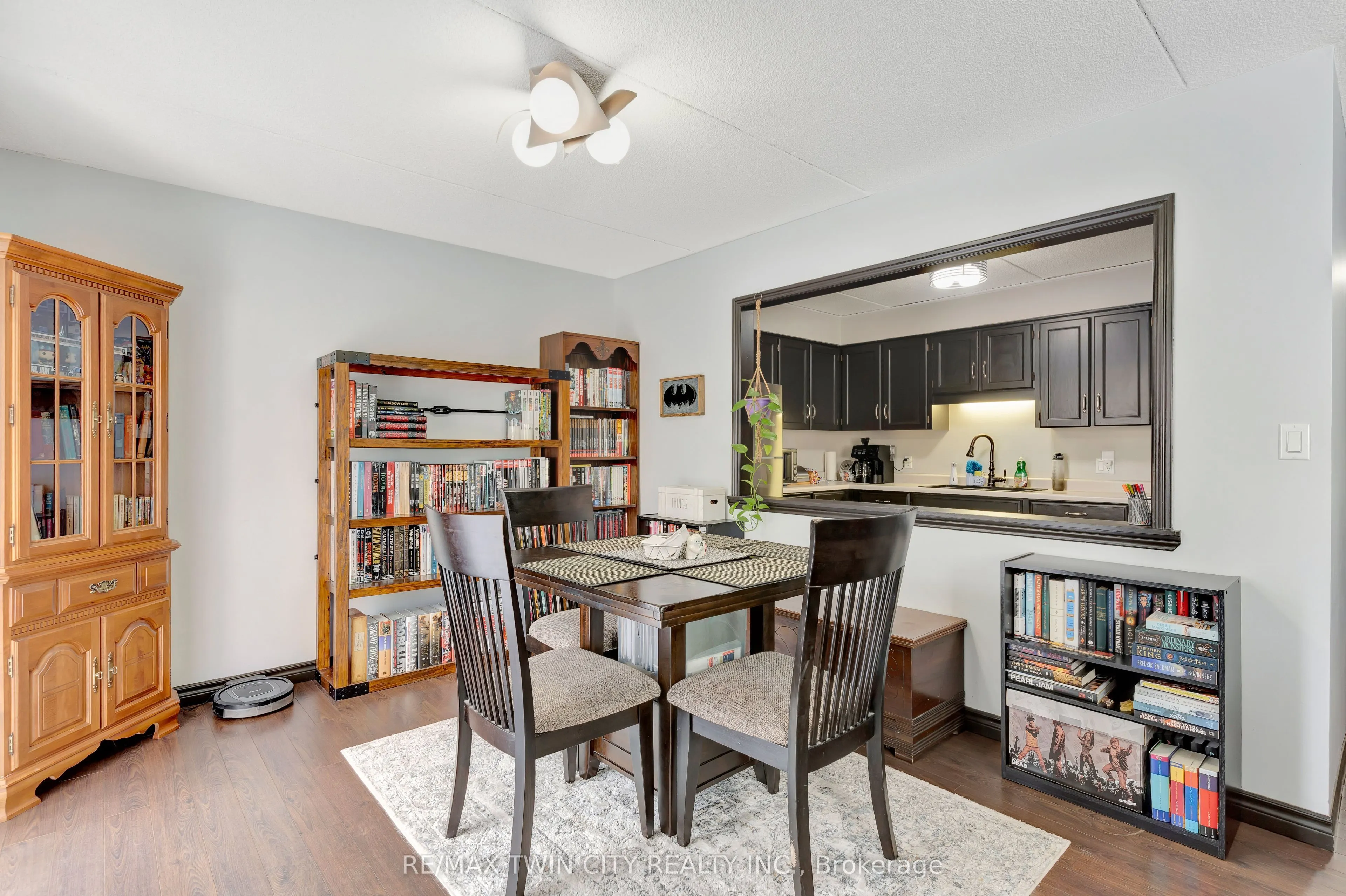 401 Erb Street, #203