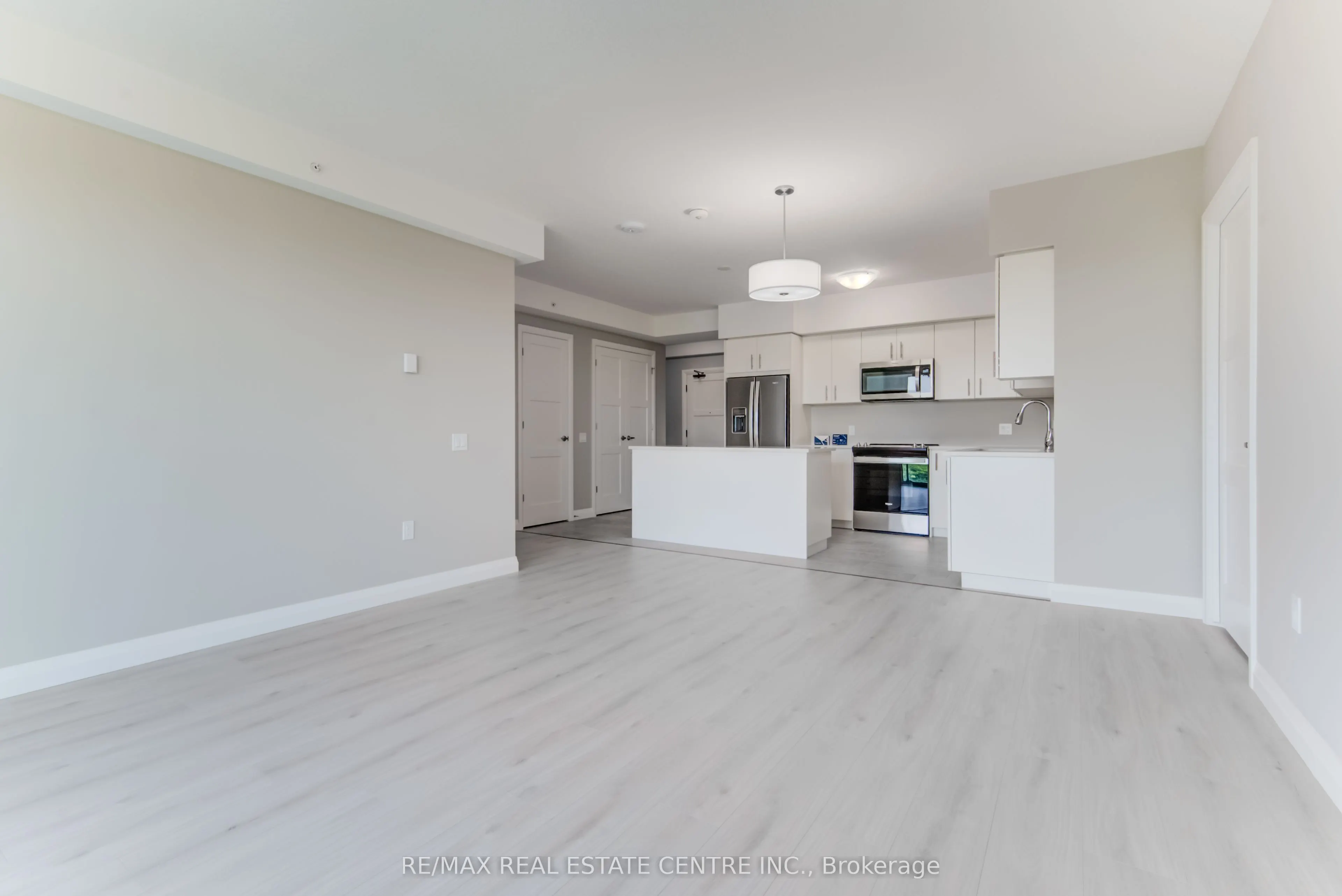 93 Arthur Street S, #1001