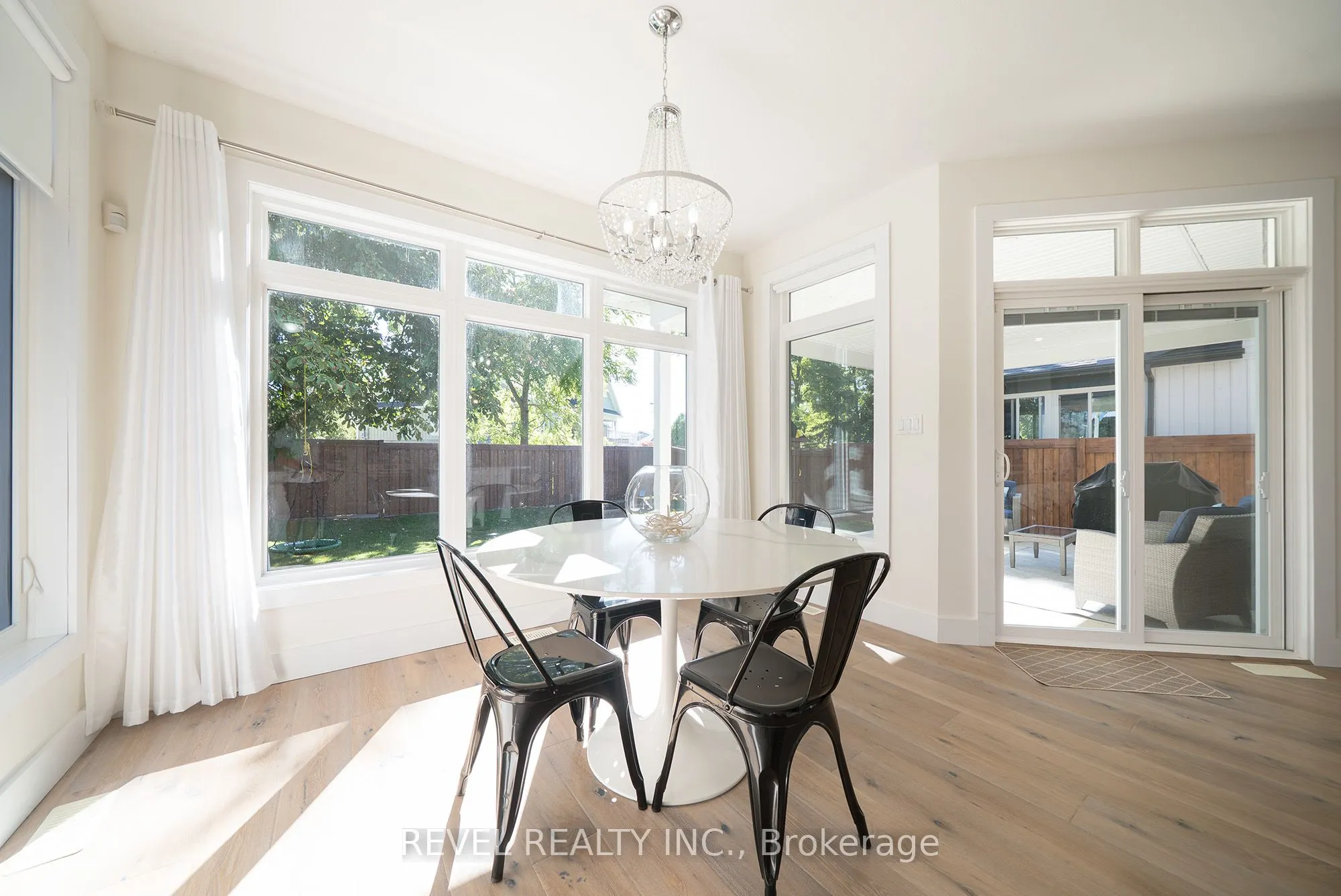 38 Lakeview Avenue