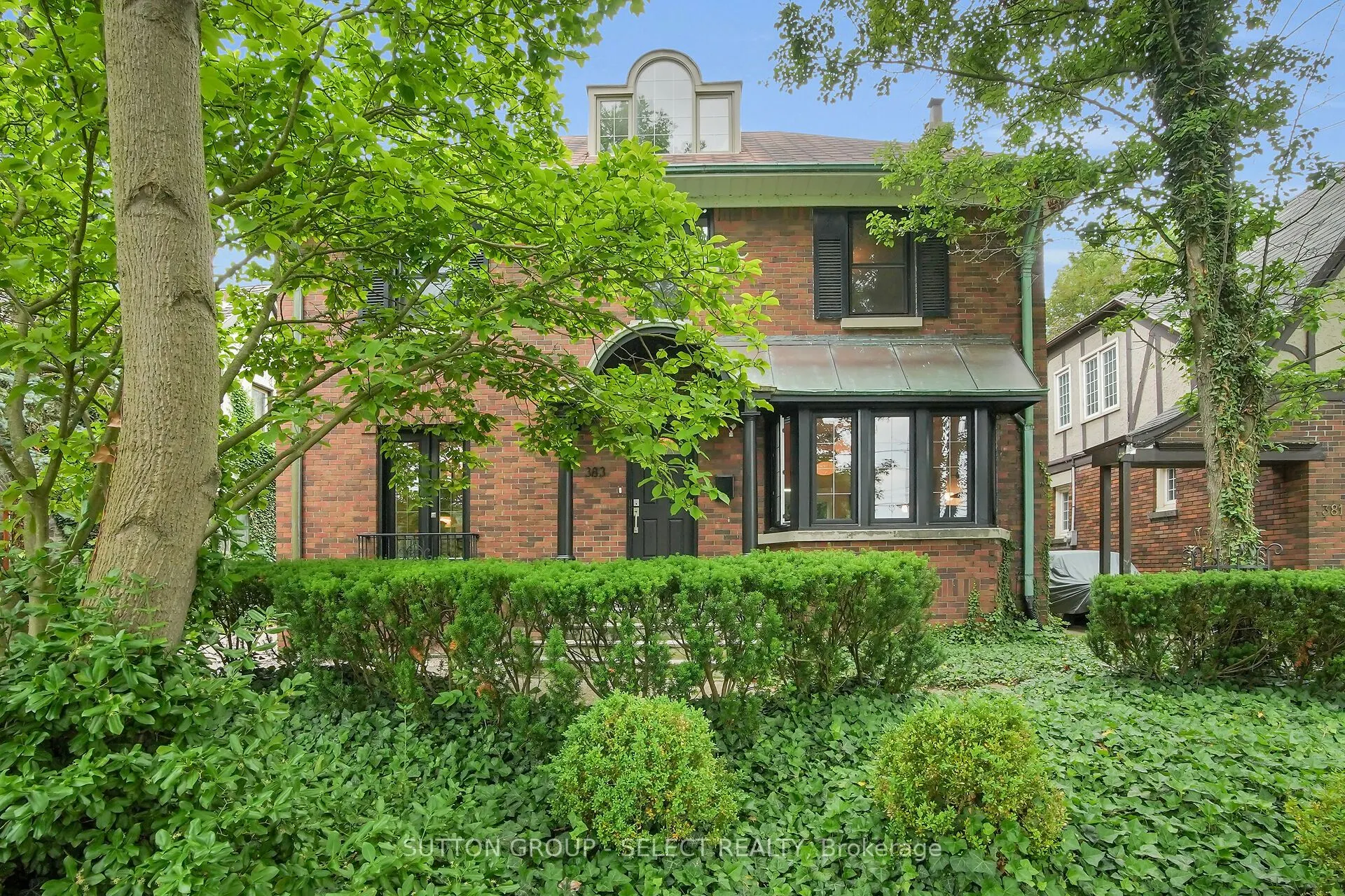 383 Huron Street