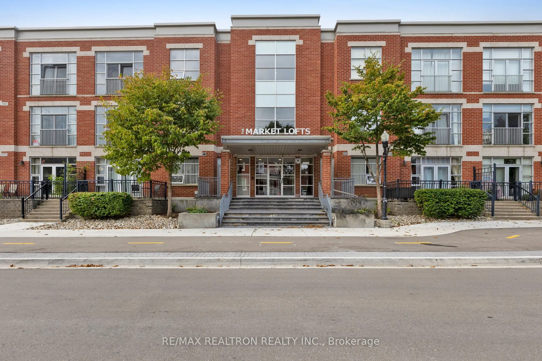 165 Duke Street E, #111