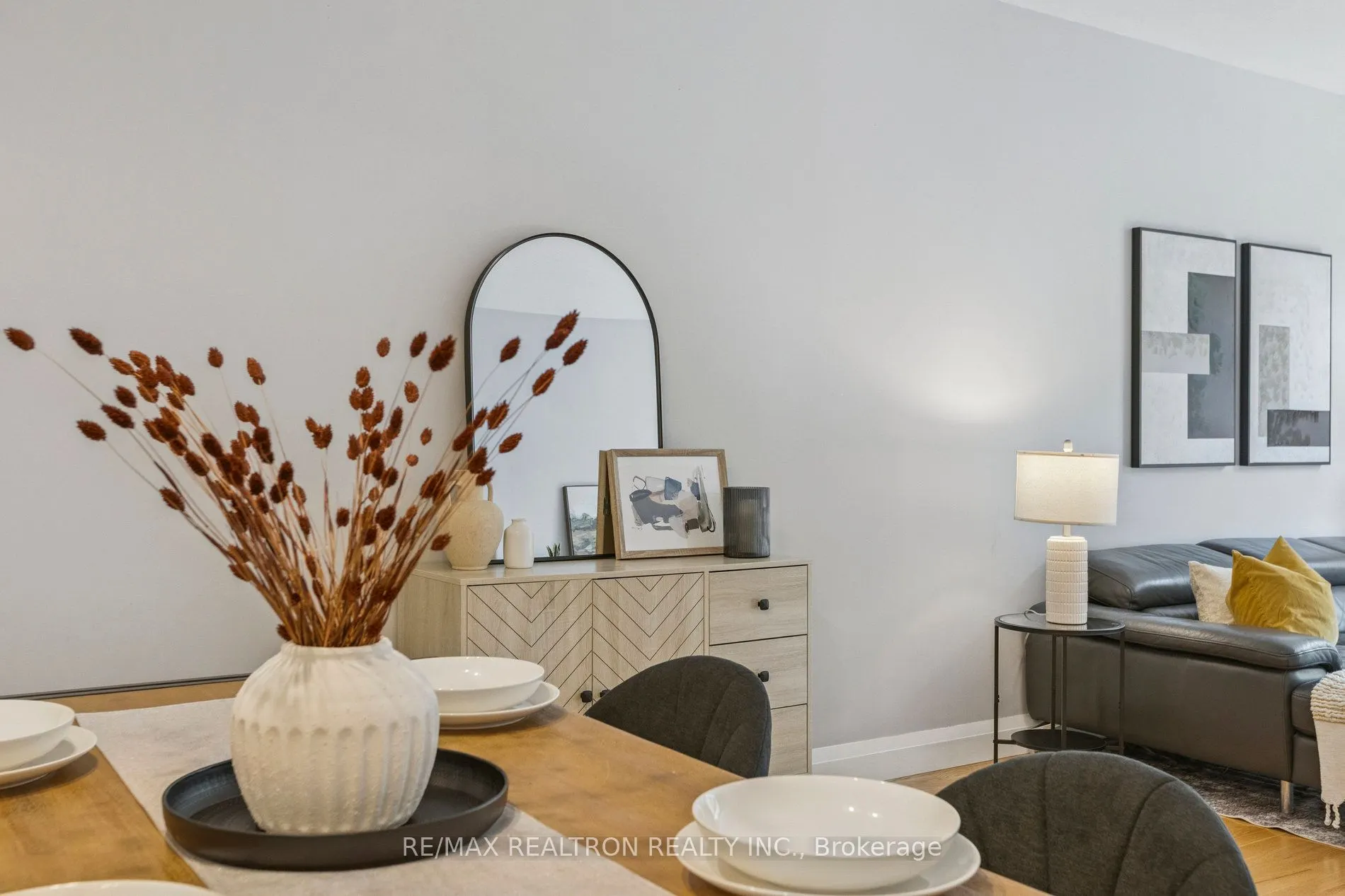 165 Duke Street E, #111