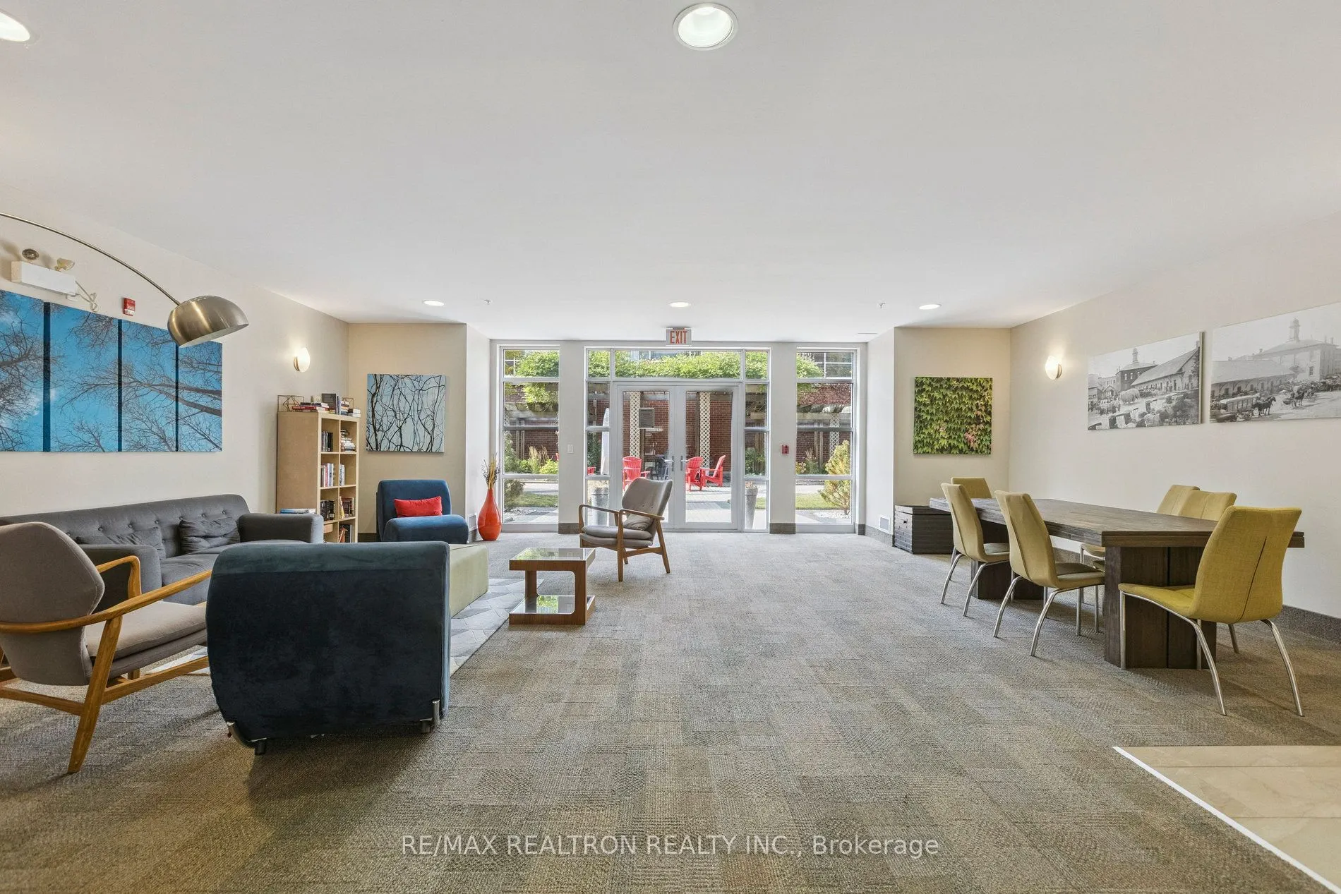 165 Duke Street E, #111