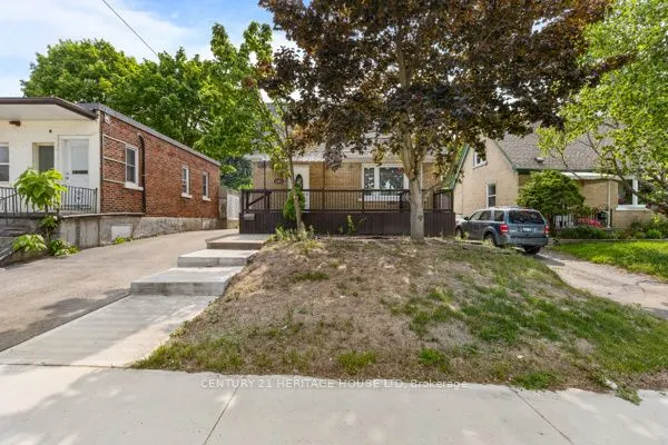 181 Highland Road E
