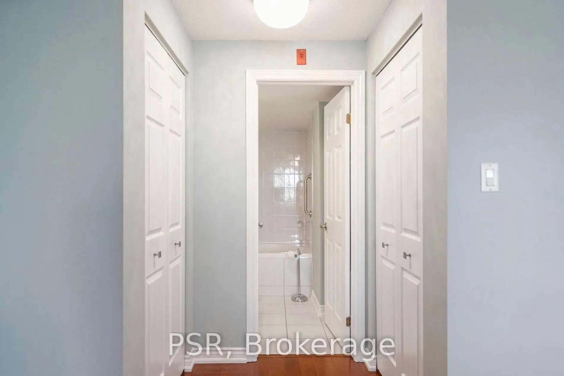 970 Golf Links Road, #302