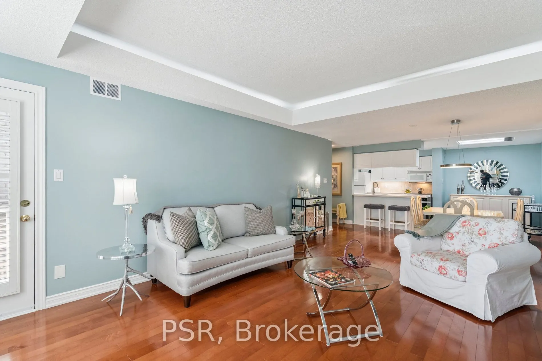 970 Golf Links Road, #302