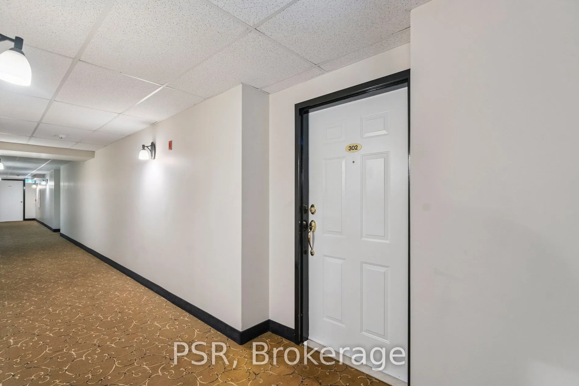 970 Golf Links Road, #302