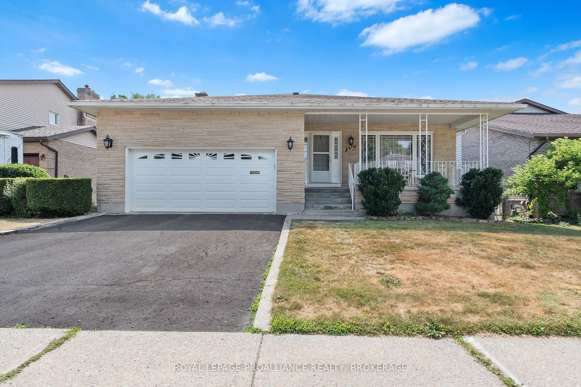536 Braeside Crescent