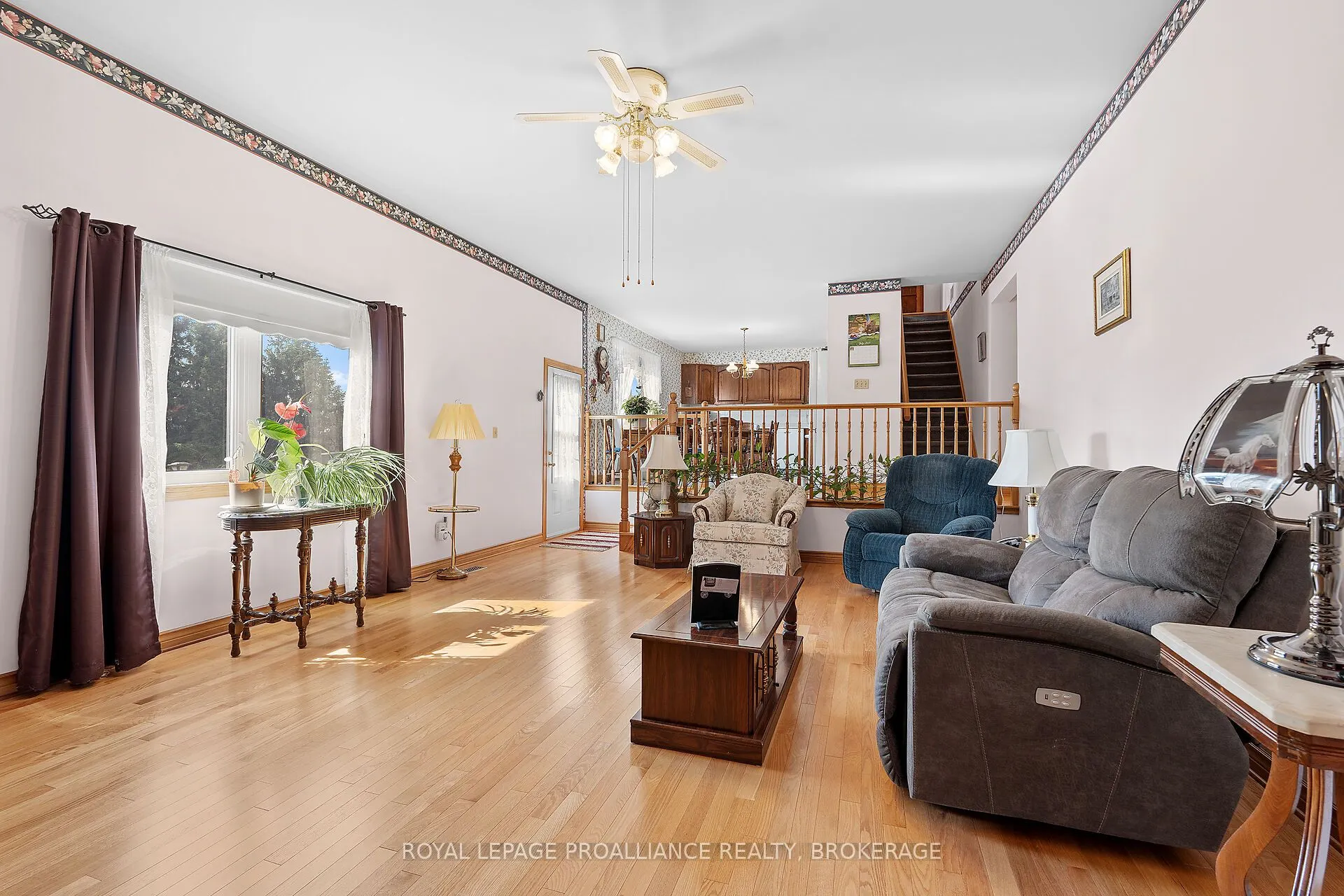 536 Braeside Crescent