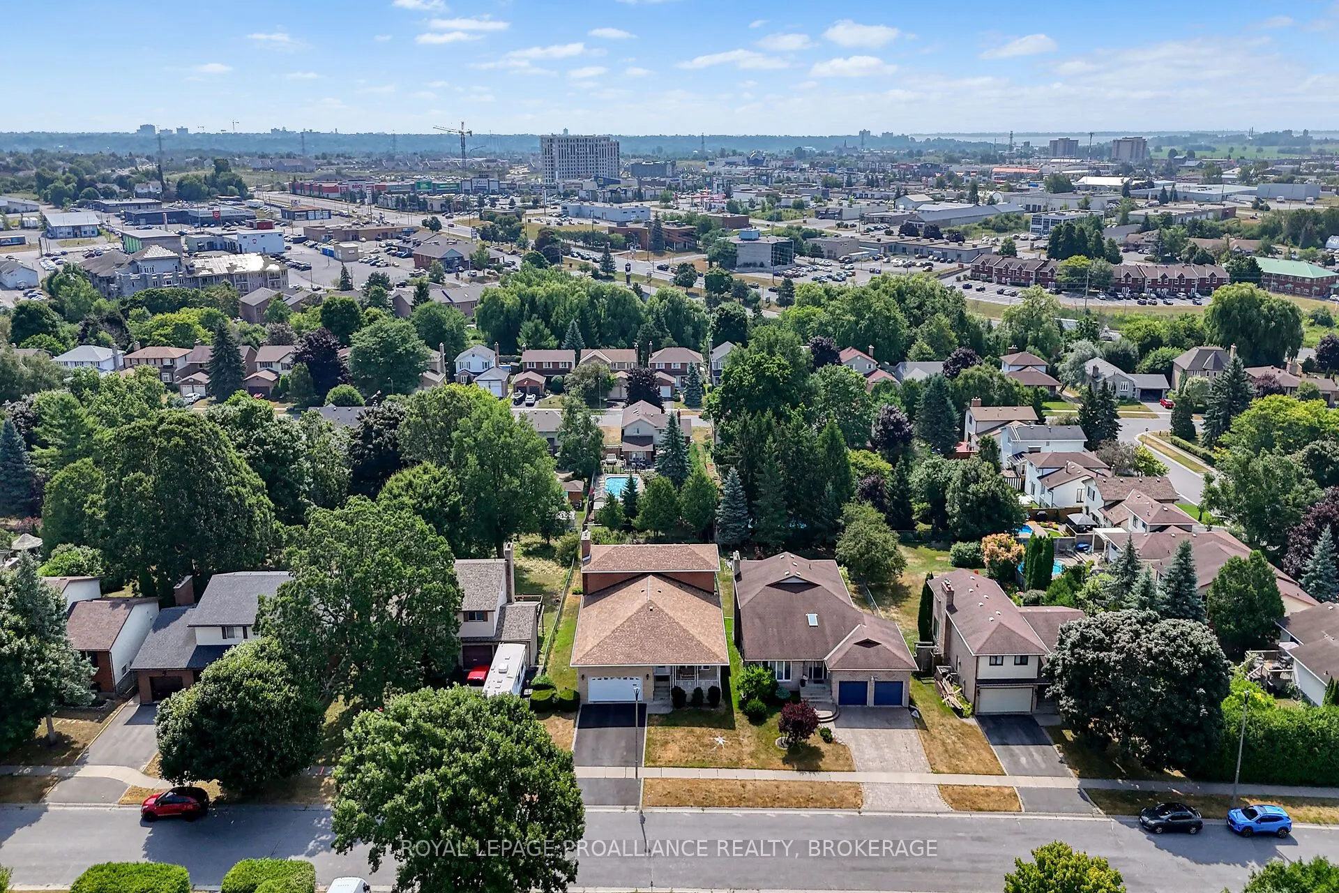 536 Braeside Crescent