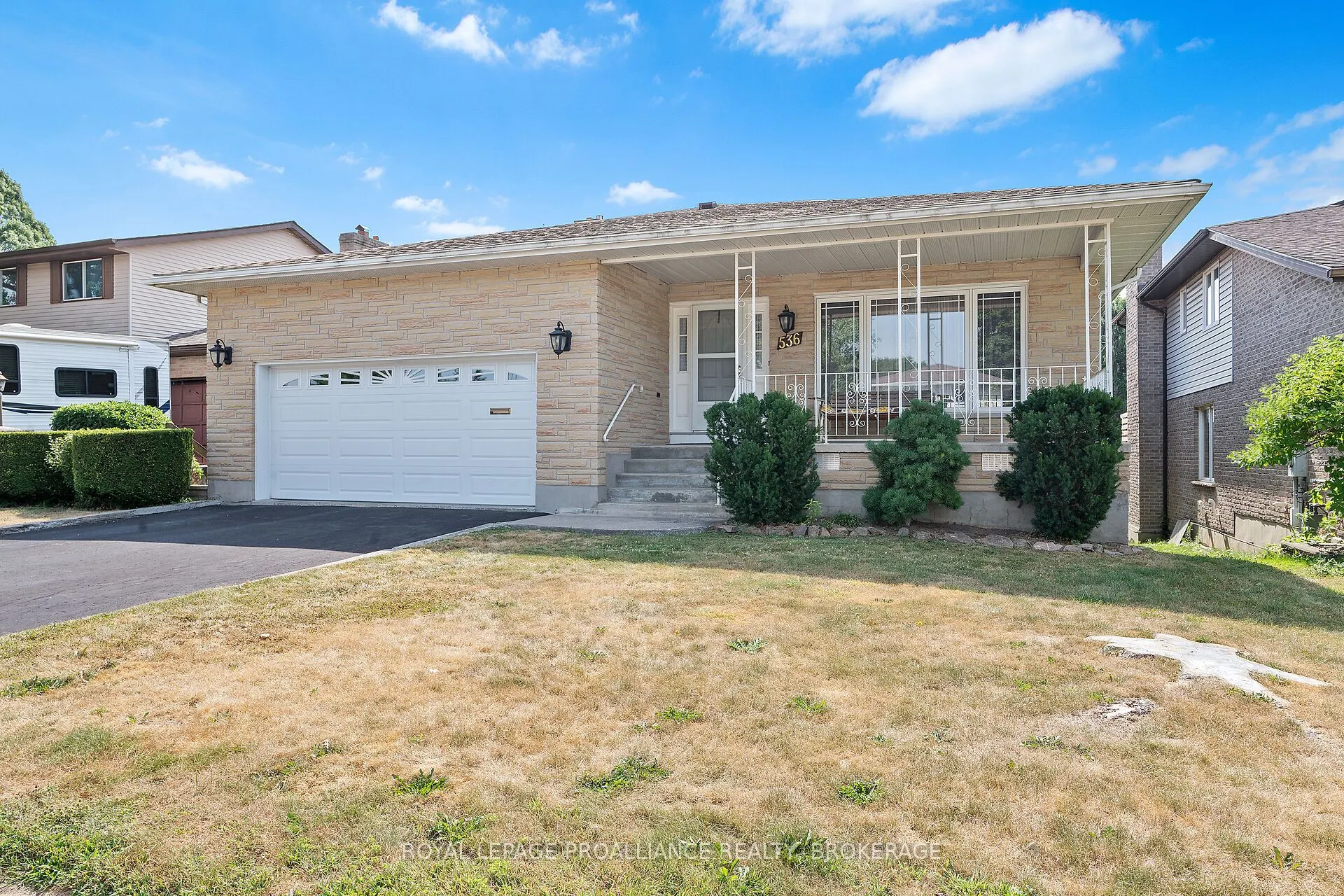 536 Braeside Crescent