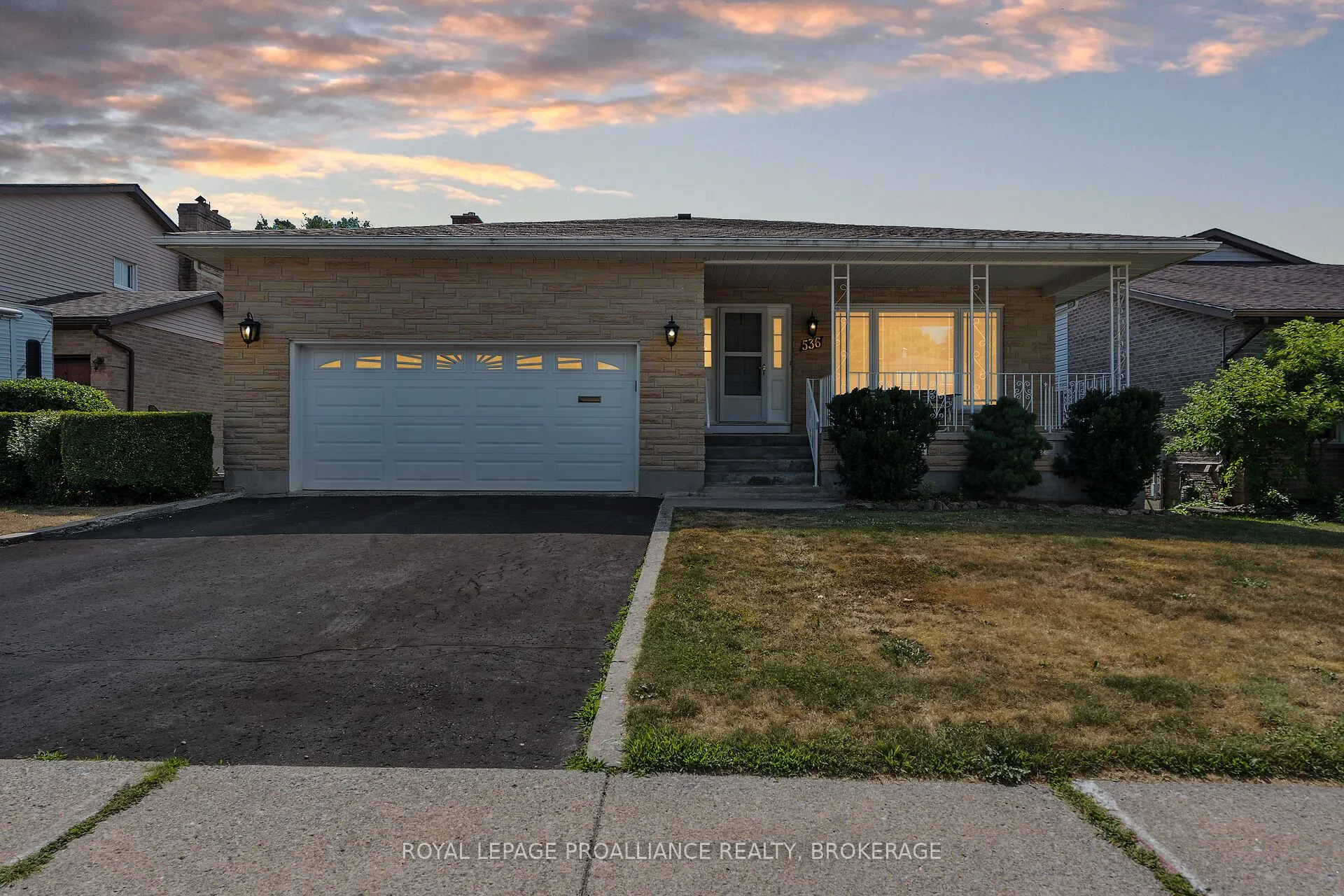 536 Braeside Crescent