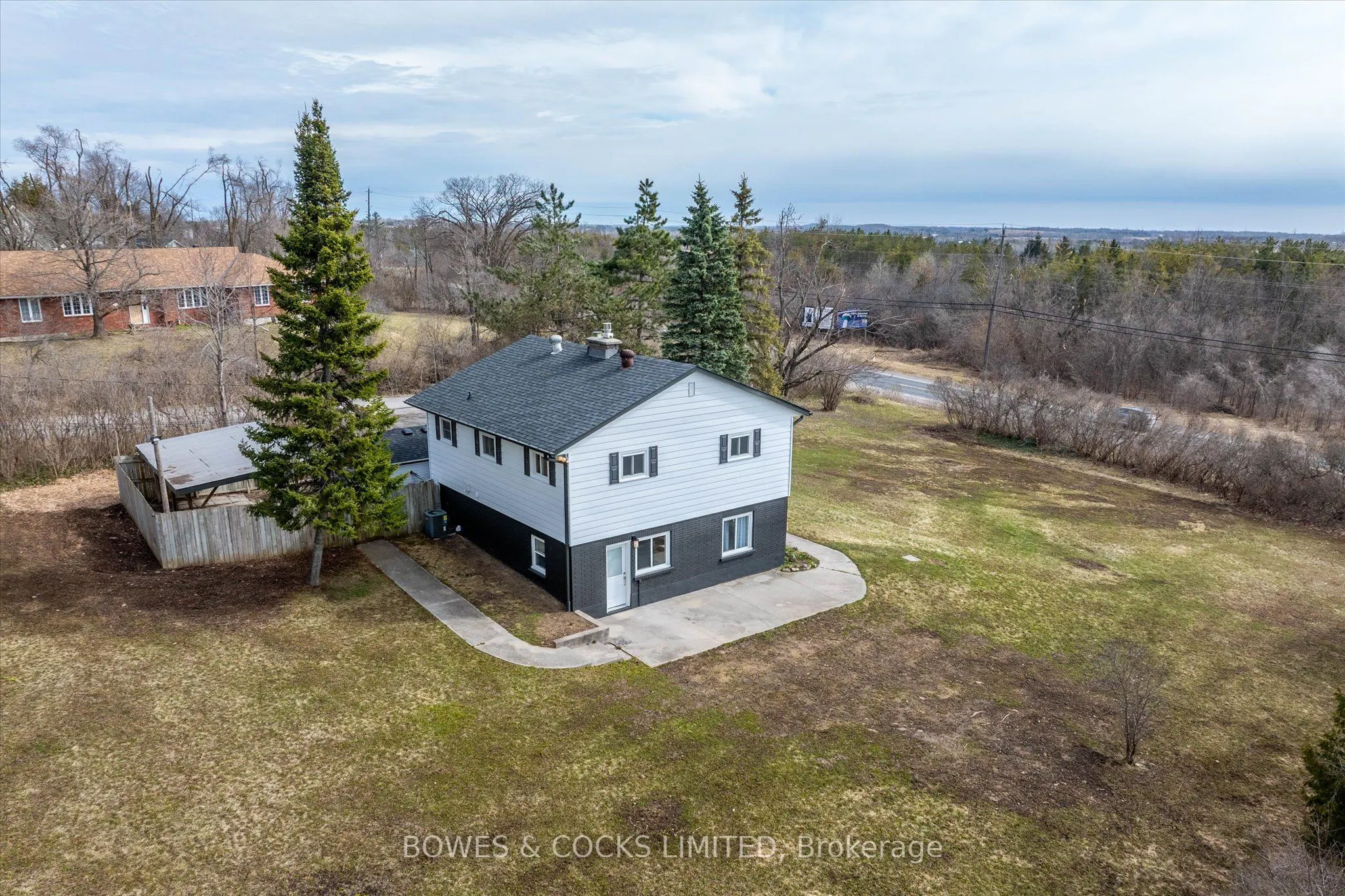 1695 Killoran Road