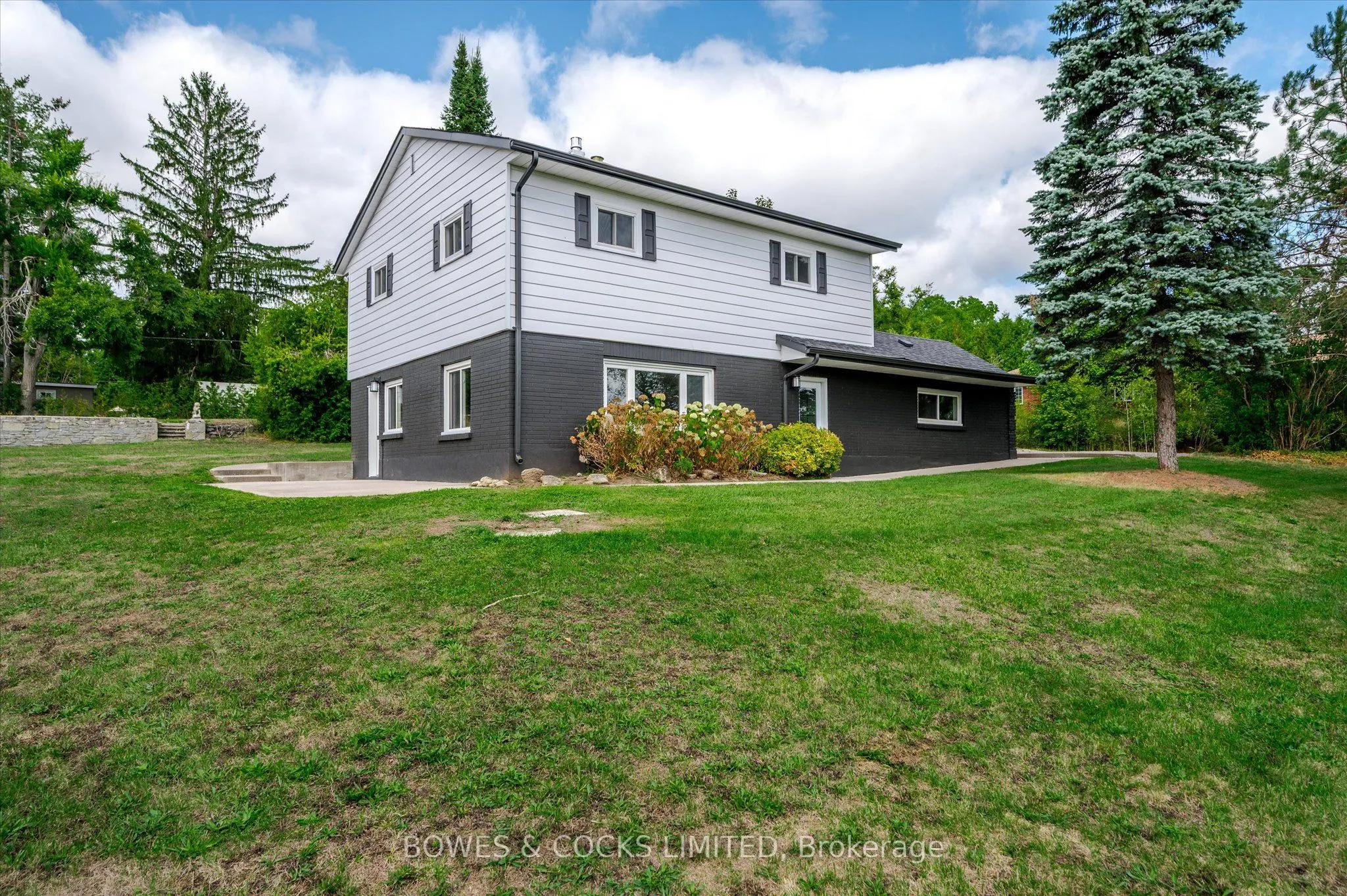 1695 Killoran Road