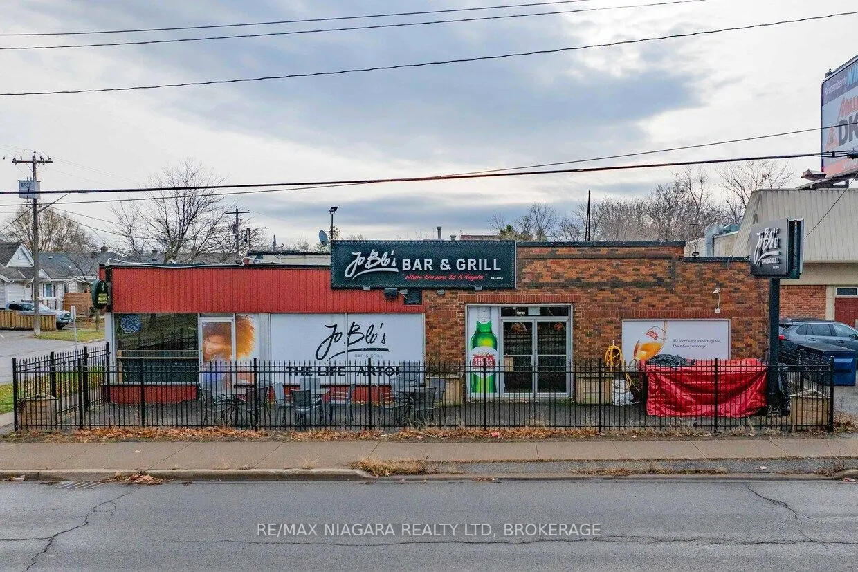 231 St. Paul Street W