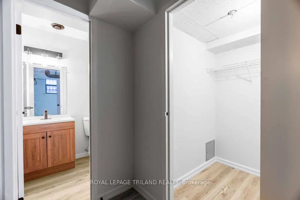 330 Clarence Street, #B1