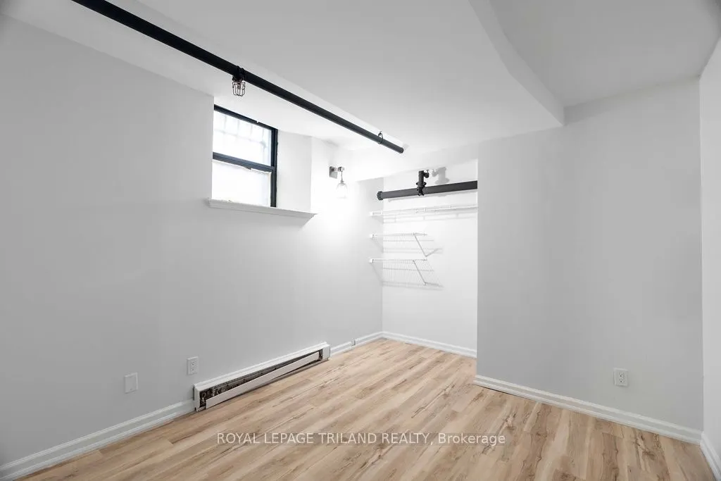 330 Clarence Street, #B1