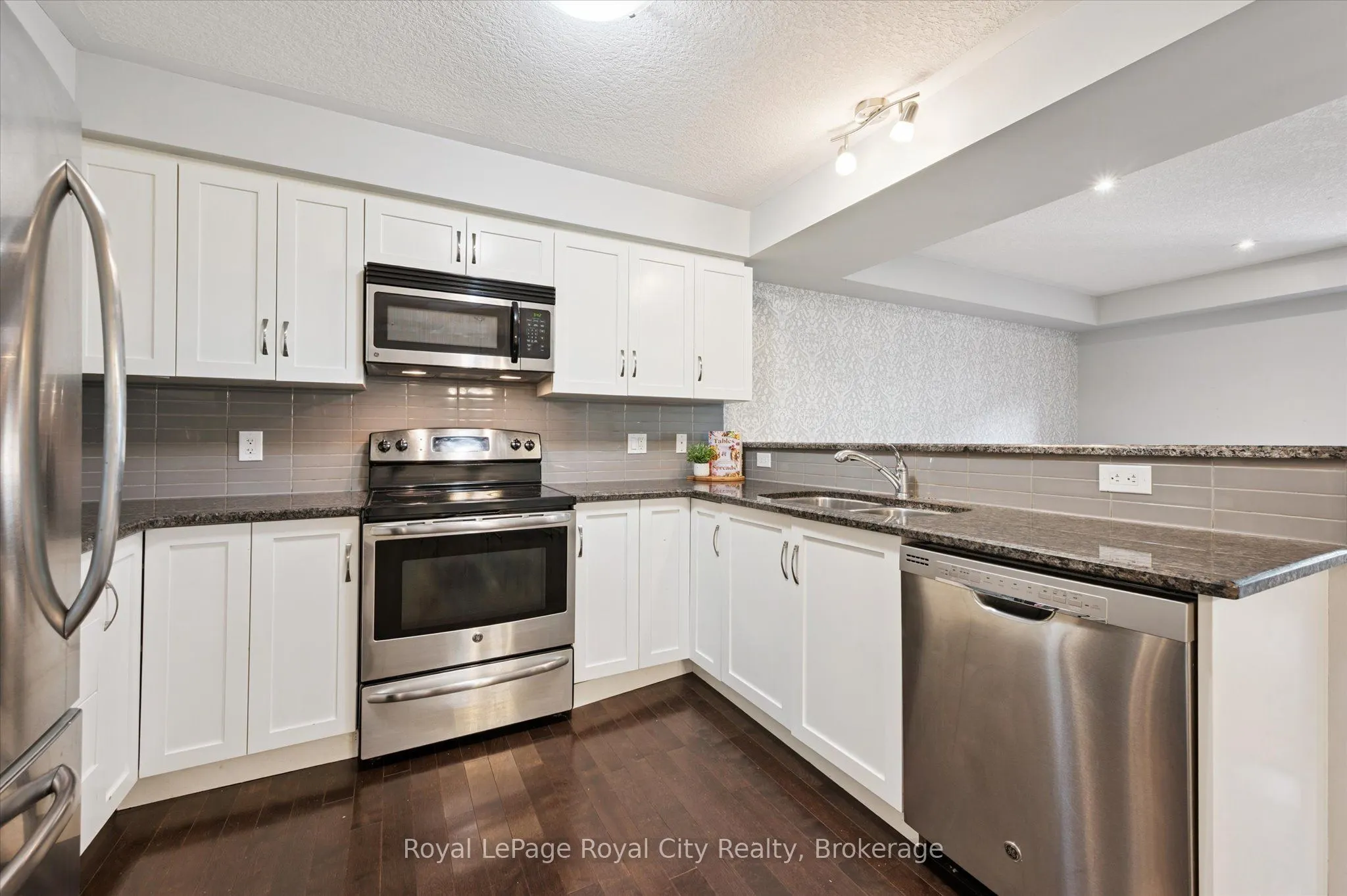 167 Arkell Road, #16