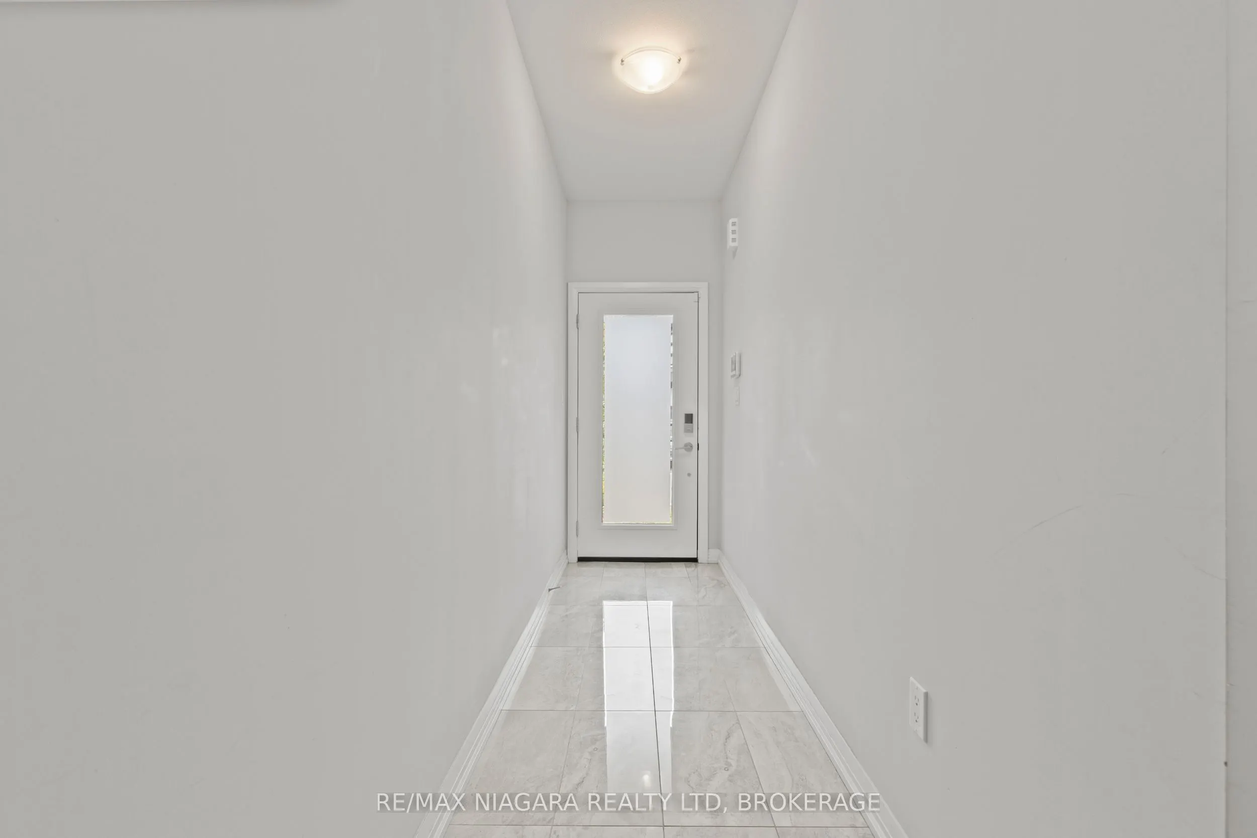 4552 Portage Road, #23