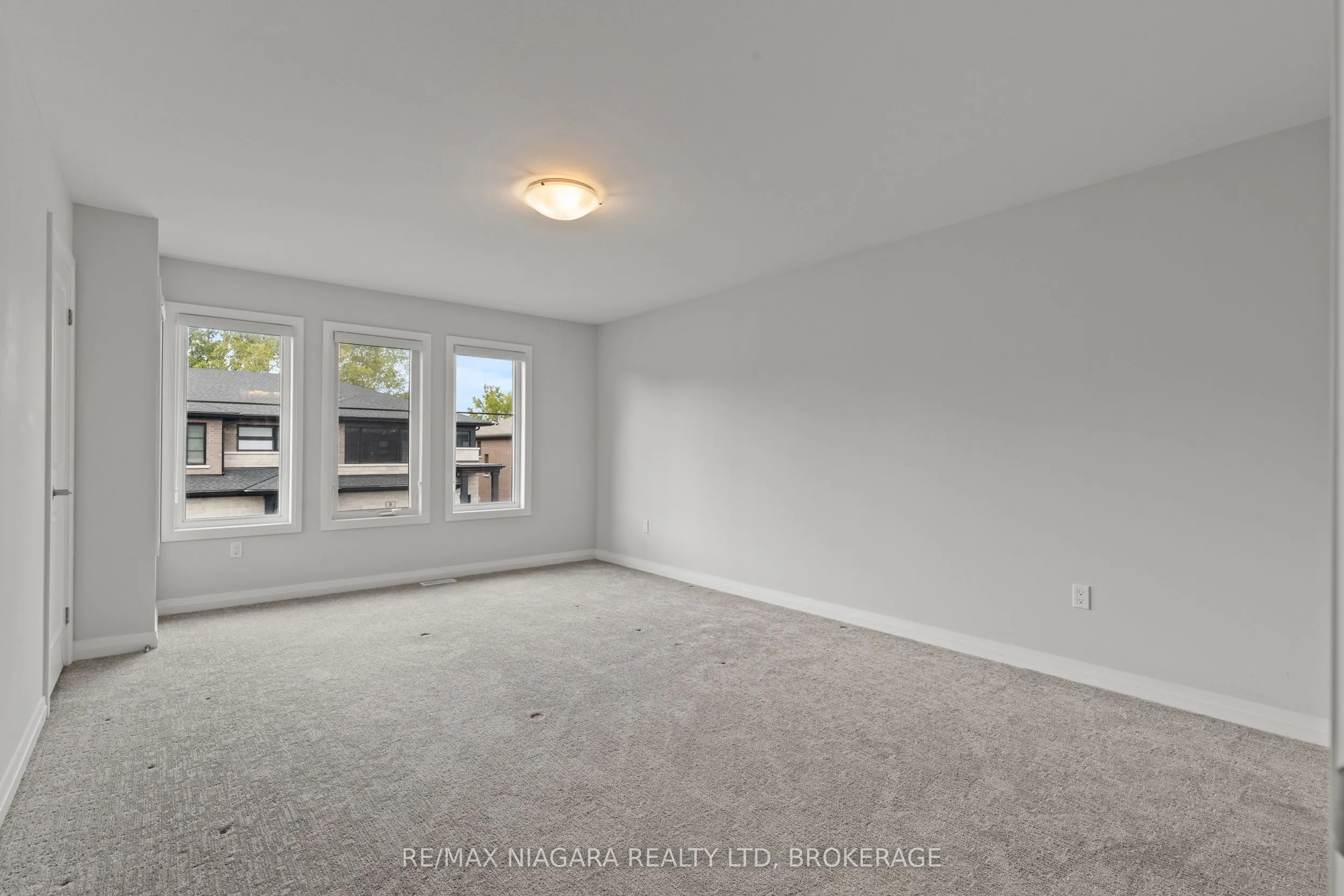 4552 Portage Road, #23