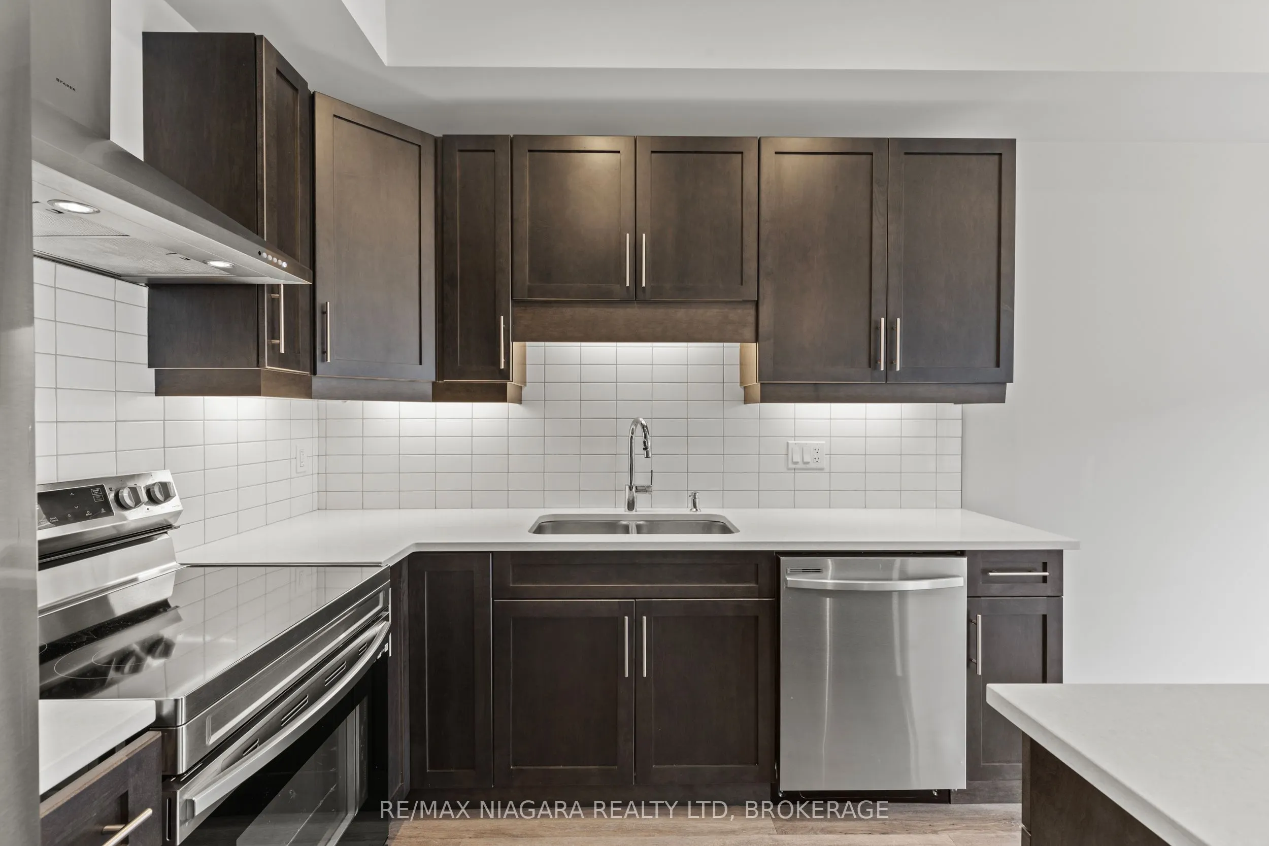 4552 Portage Road, #23