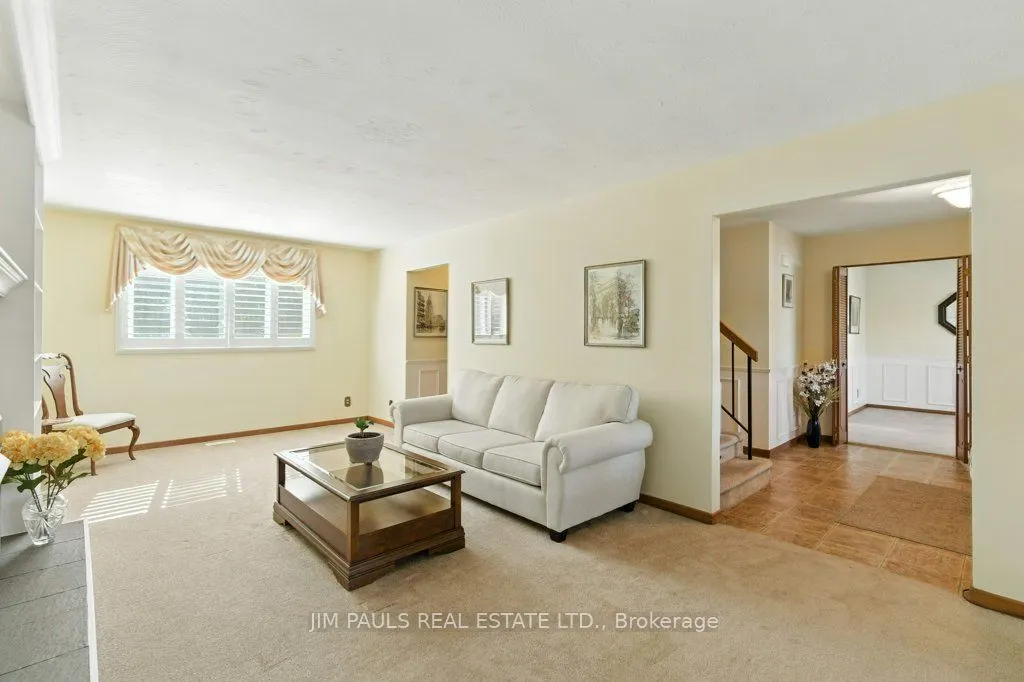 176 Montmorency Drive