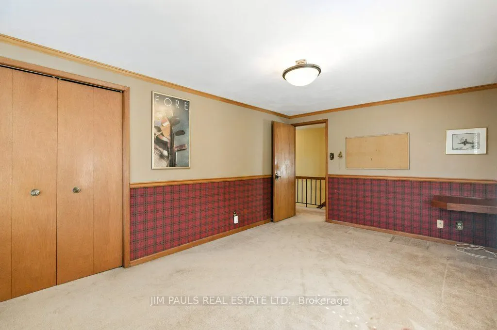 176 Montmorency Drive