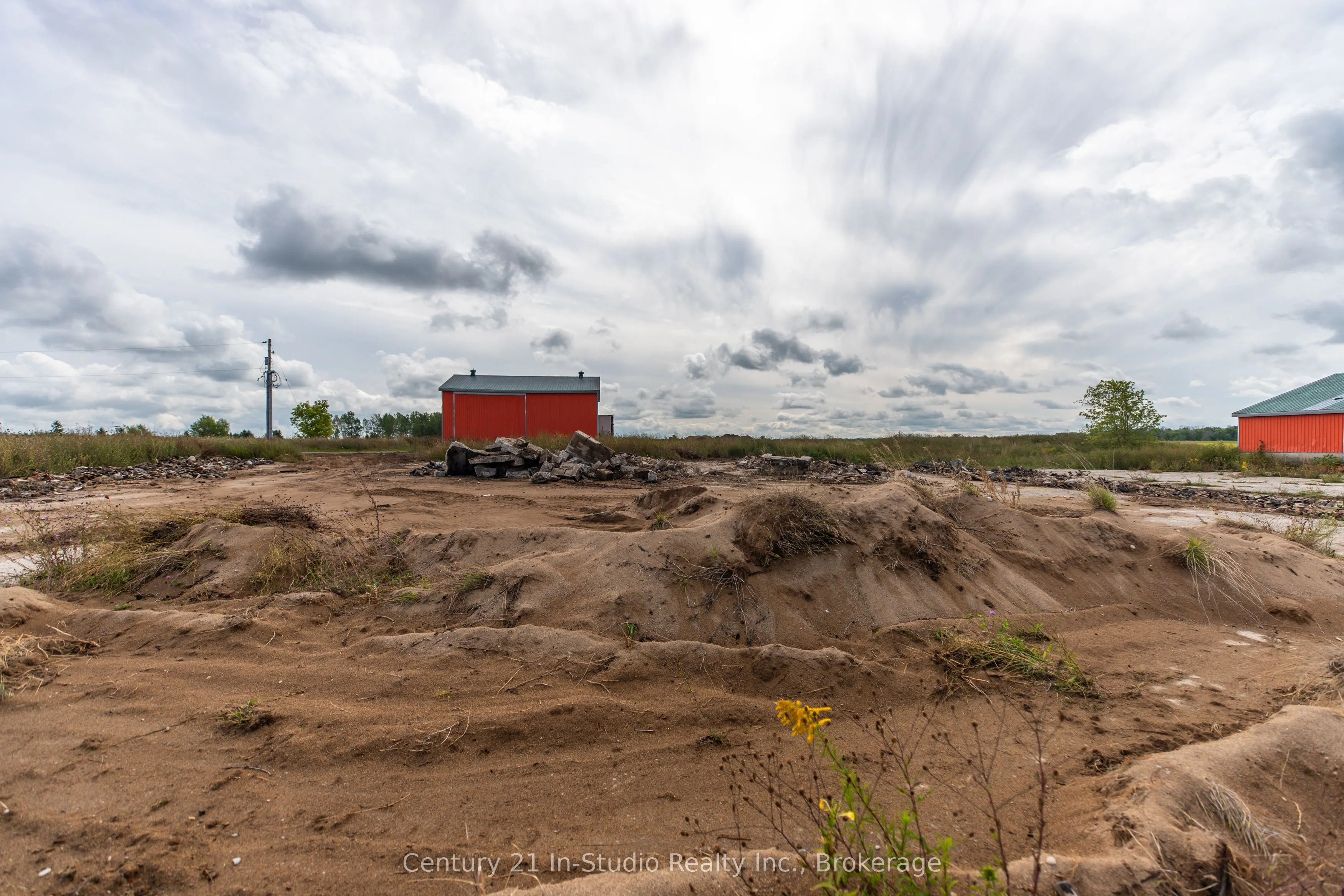 2231 BRUCE ROAD 40
