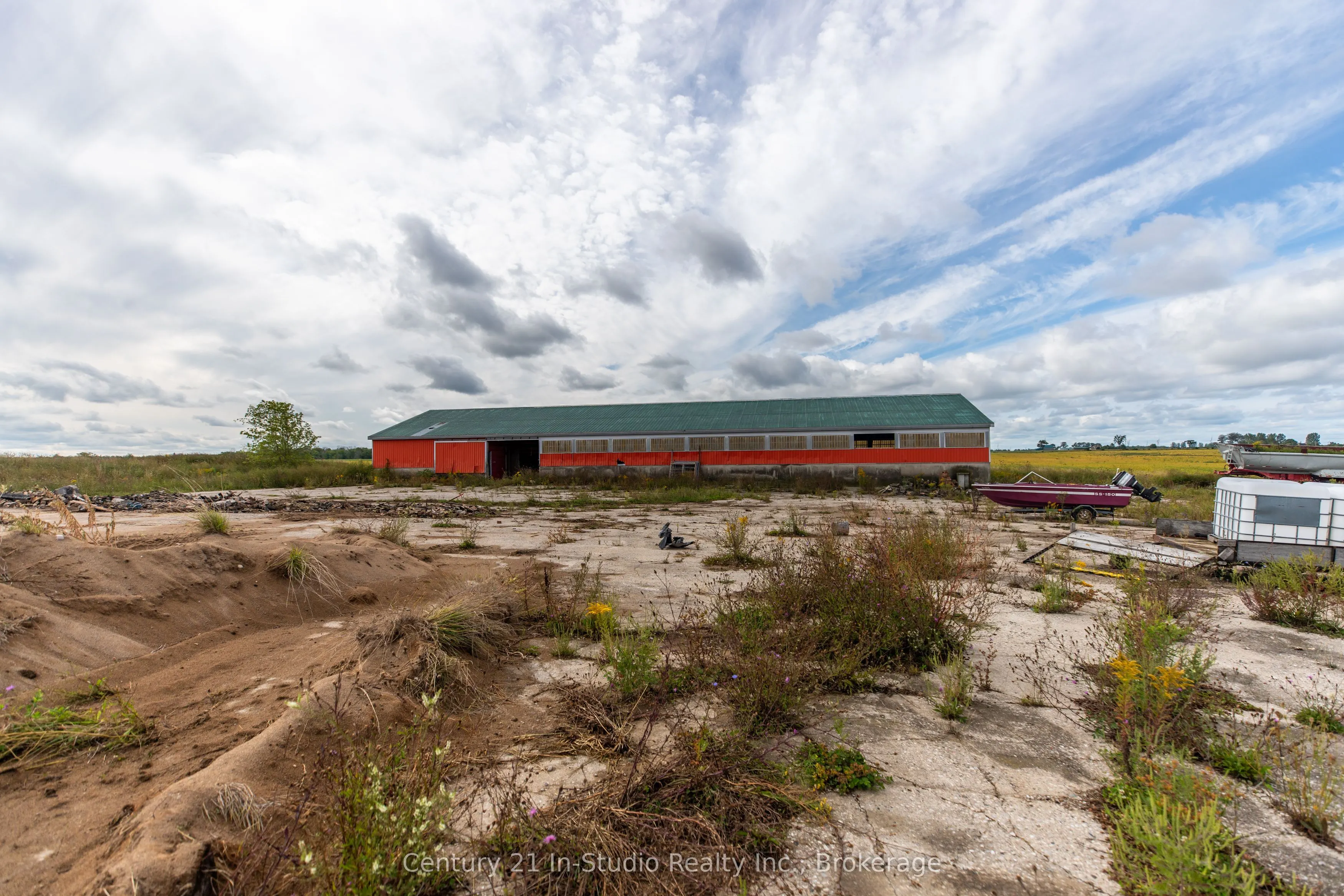 2231 BRUCE ROAD 40