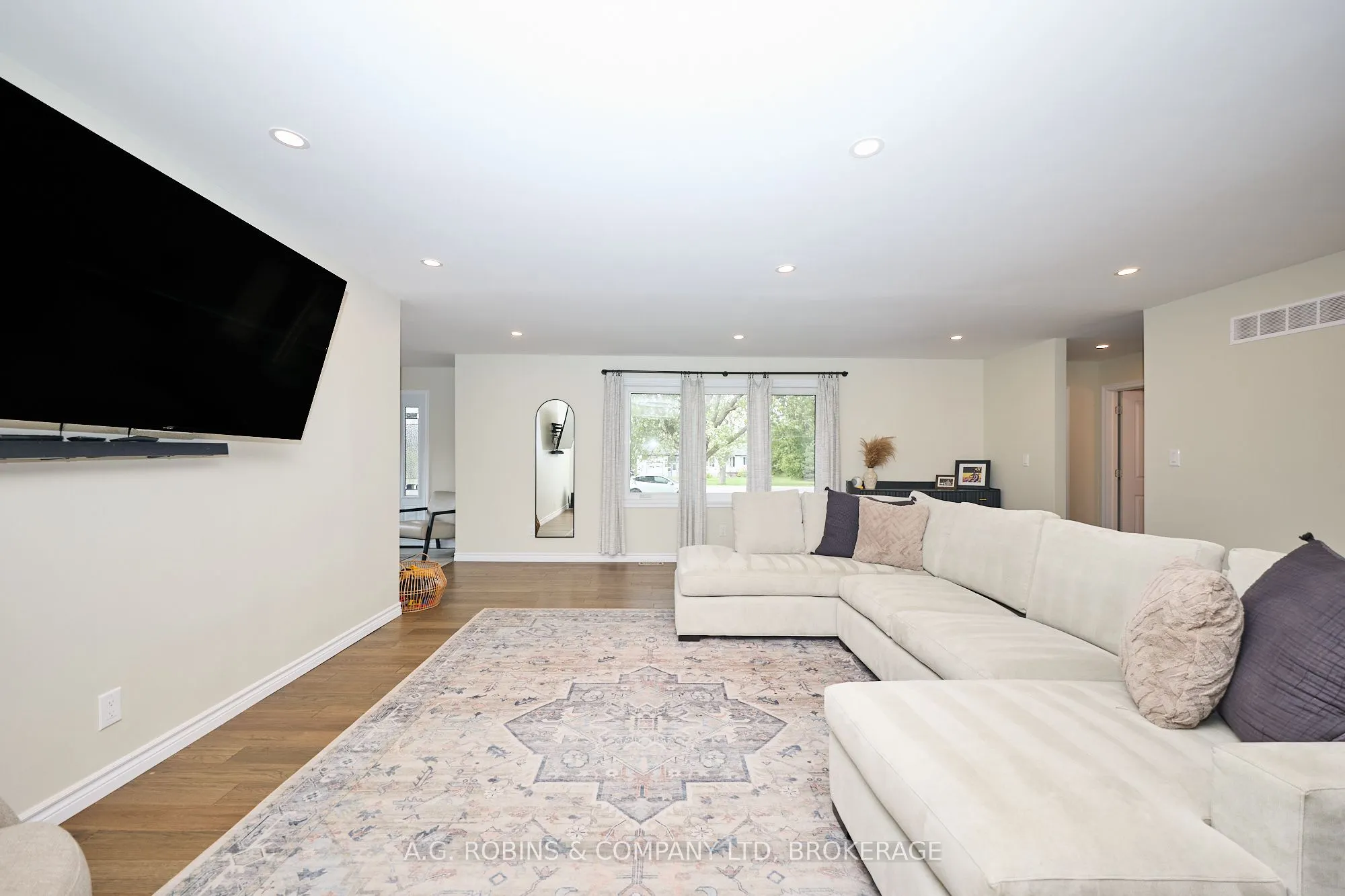 307 Riverside Drive
