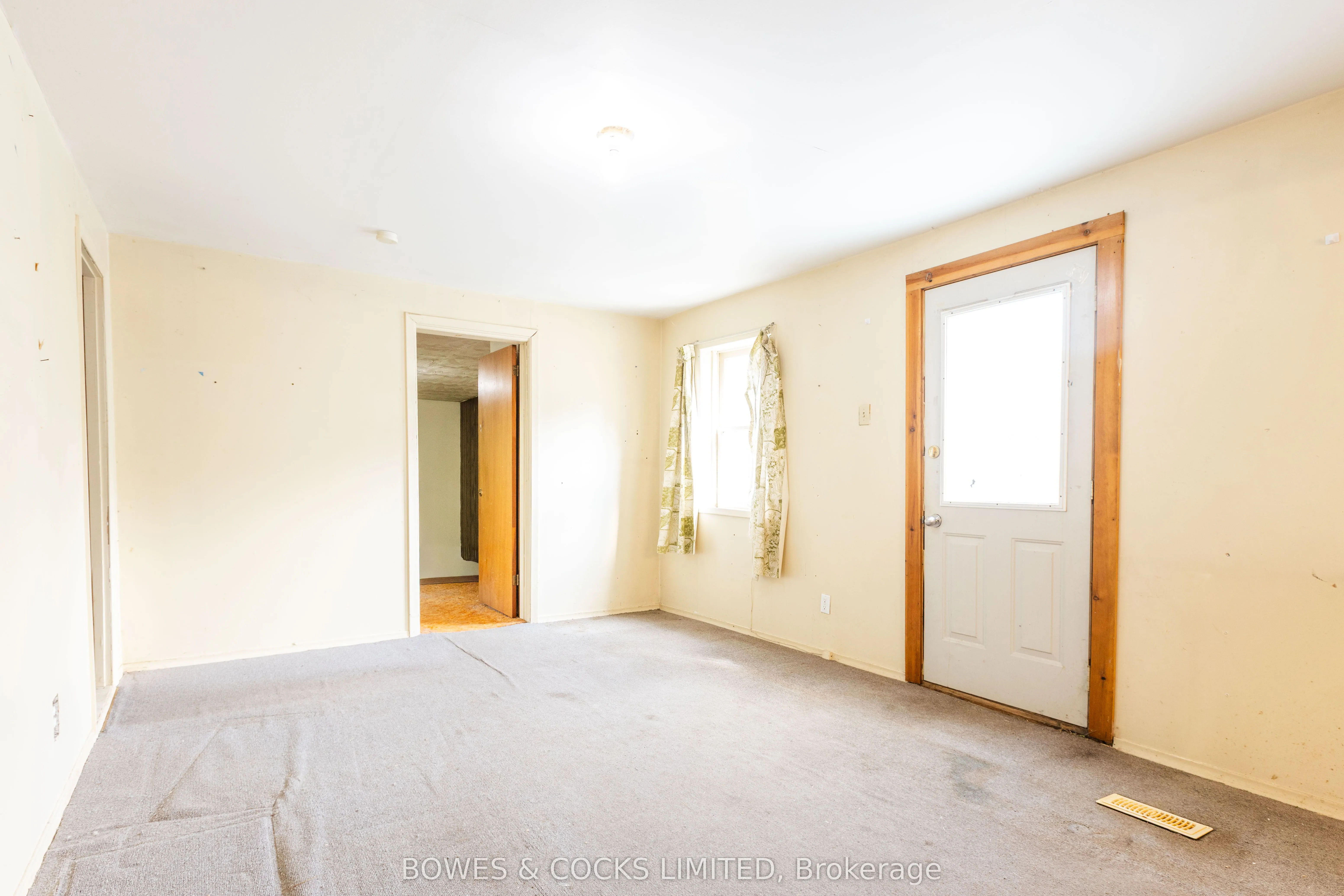 19 Jakeman Street