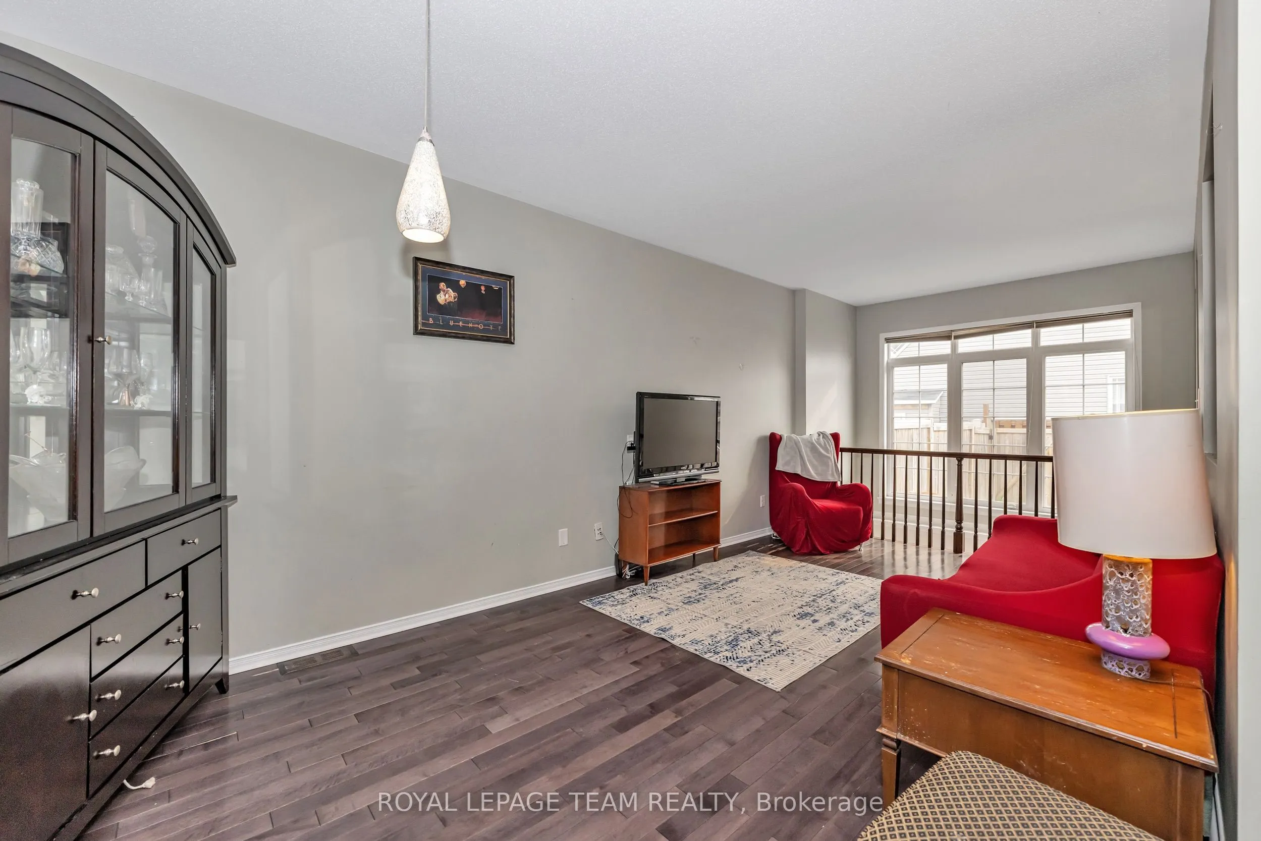 625 Pepperville Crescent
