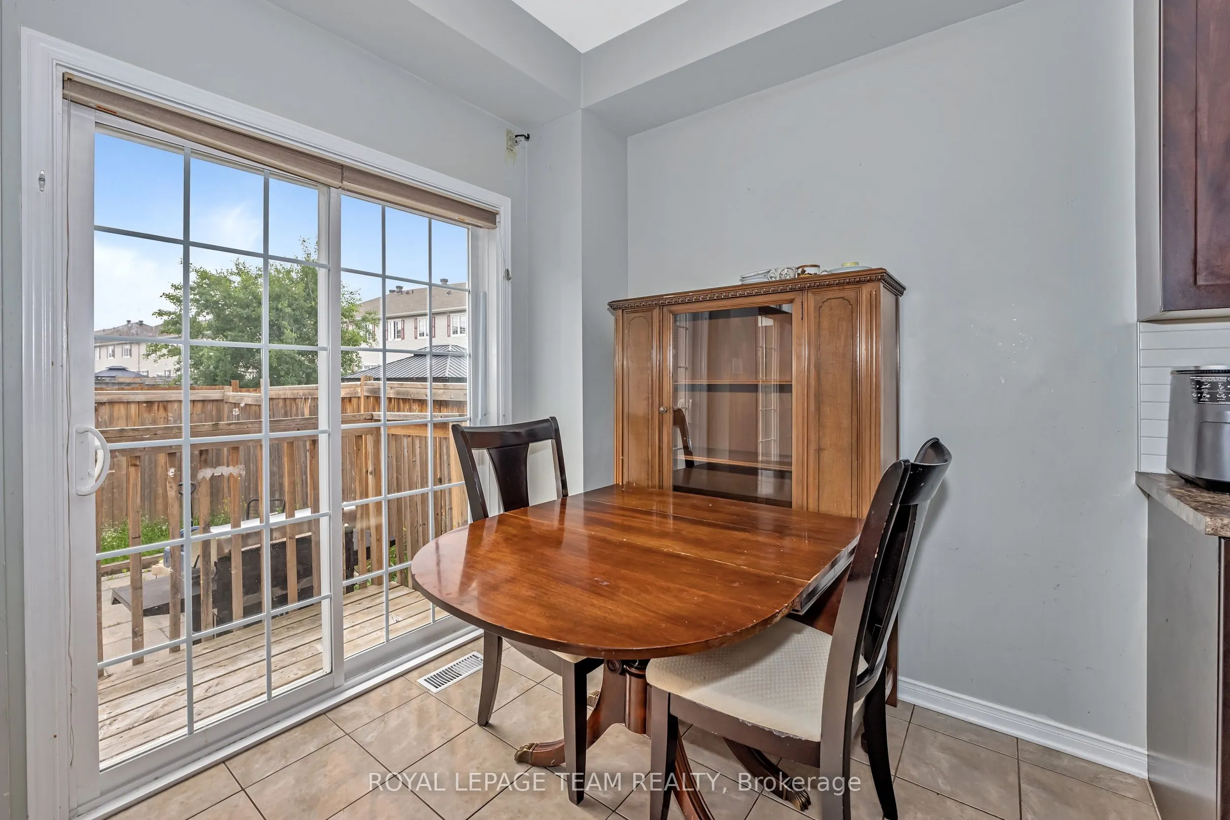 625 Pepperville Crescent
