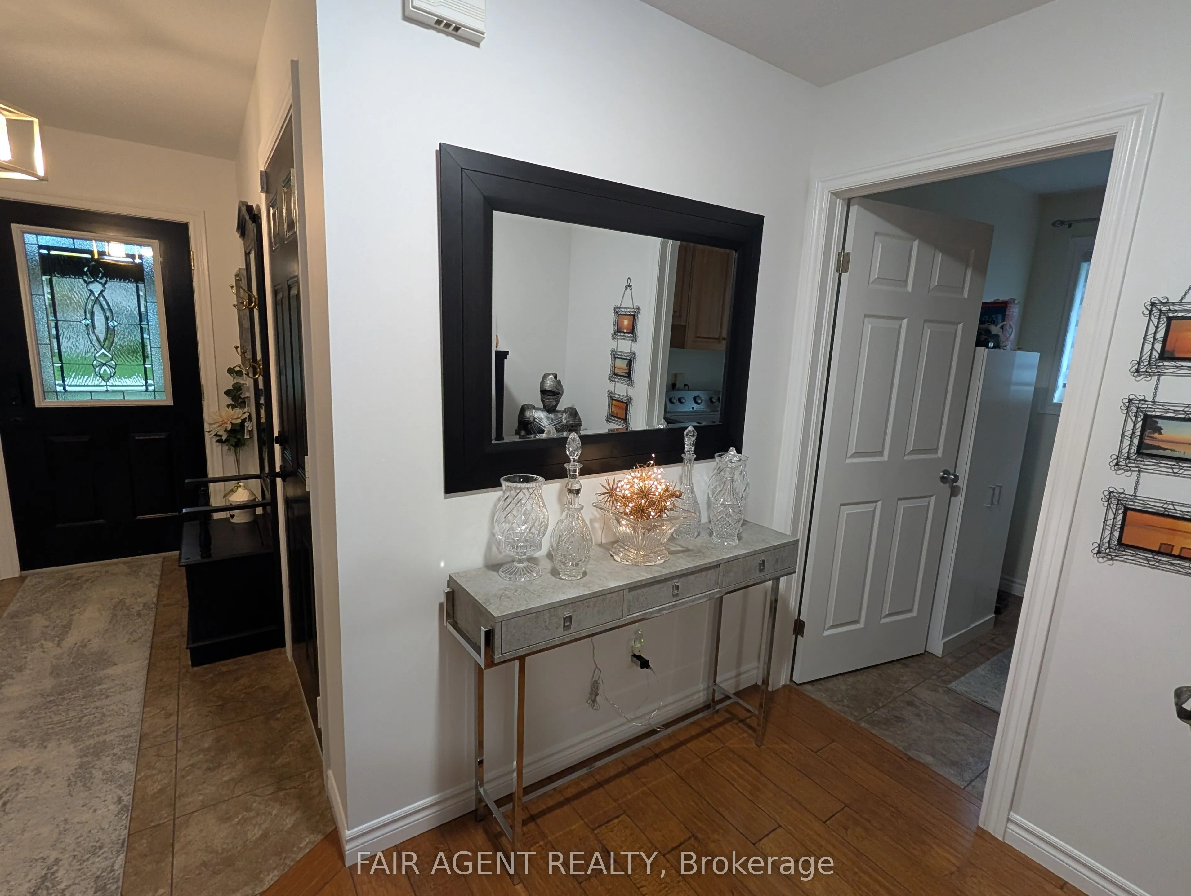 110 MILTON SEILER Crescent