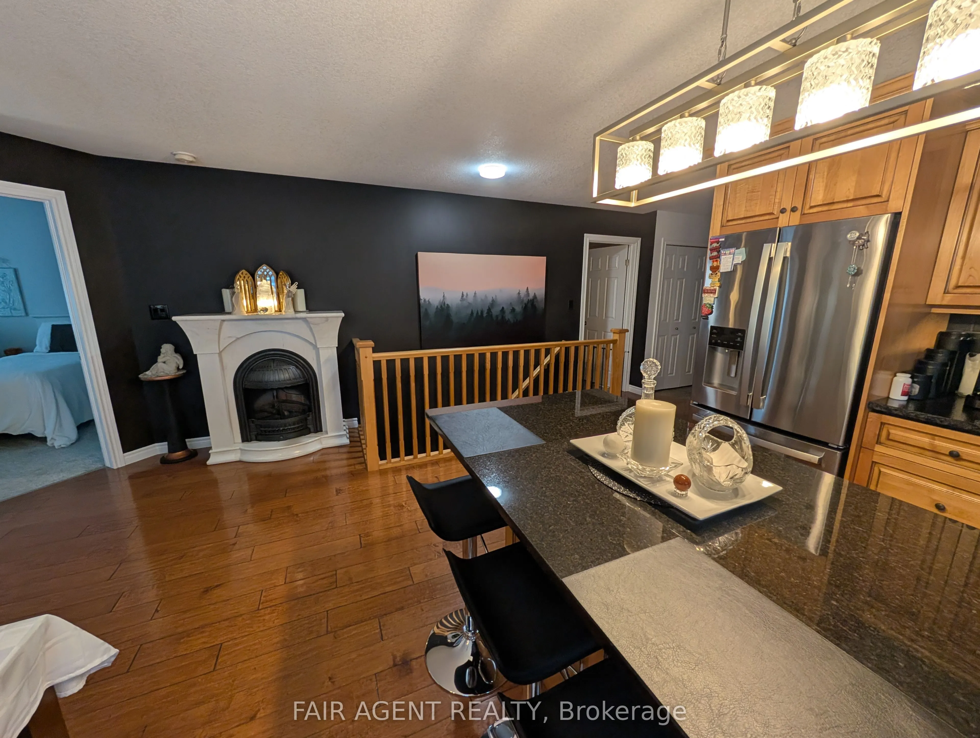 110 MILTON SEILER Crescent
