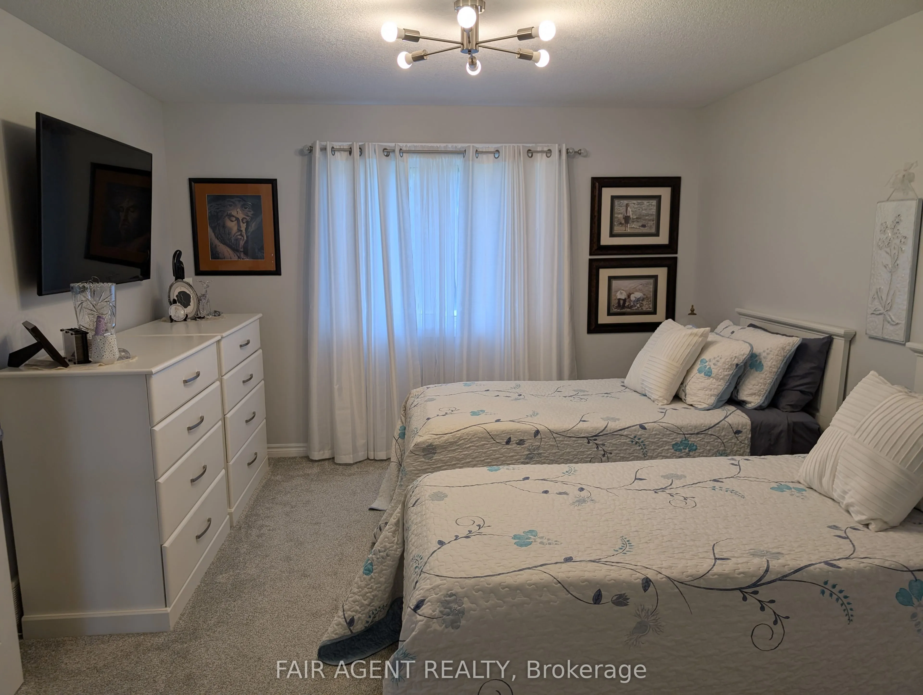 110 MILTON SEILER Crescent