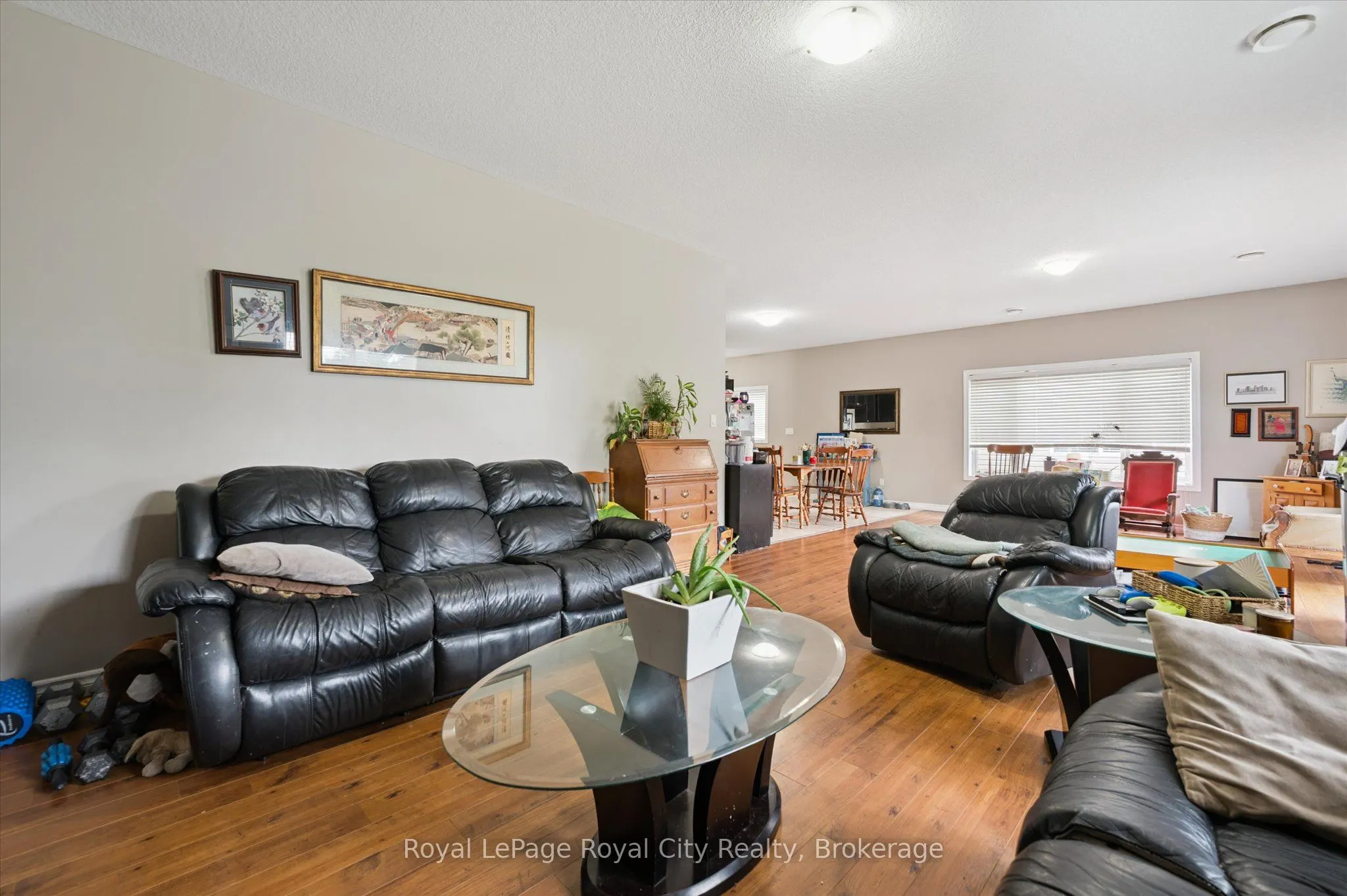 470 Elora Street