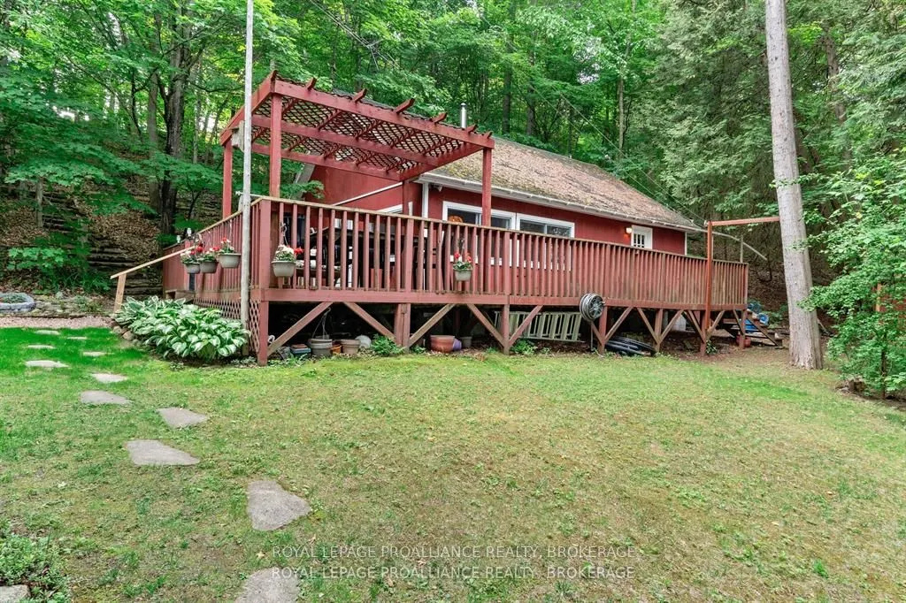 102 Keepsake Lane