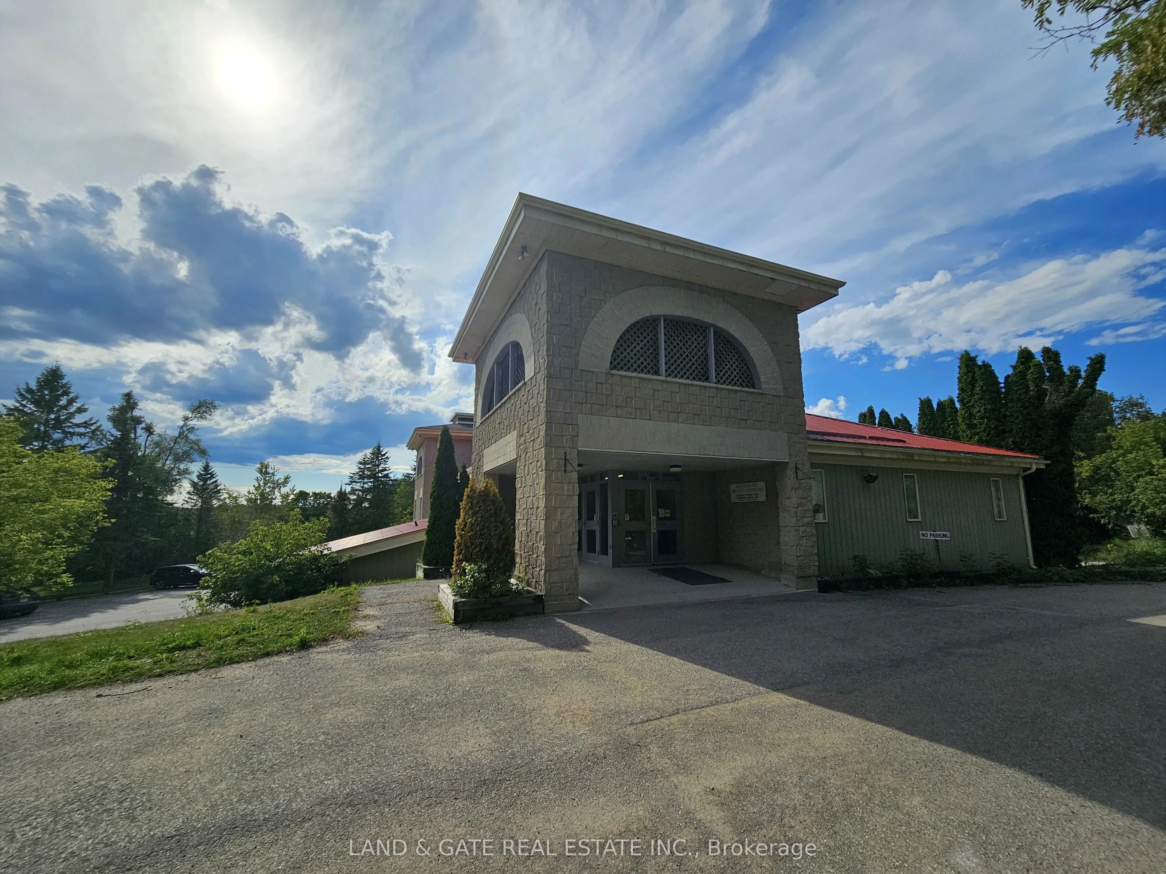 205 Francis Street E, #Upper