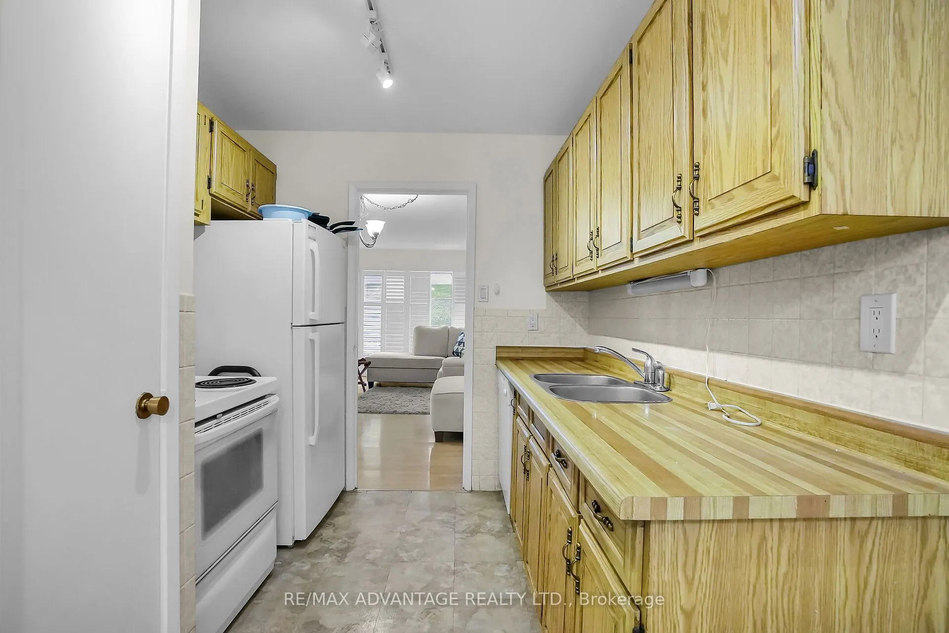 634 Wonderland Road S, #60