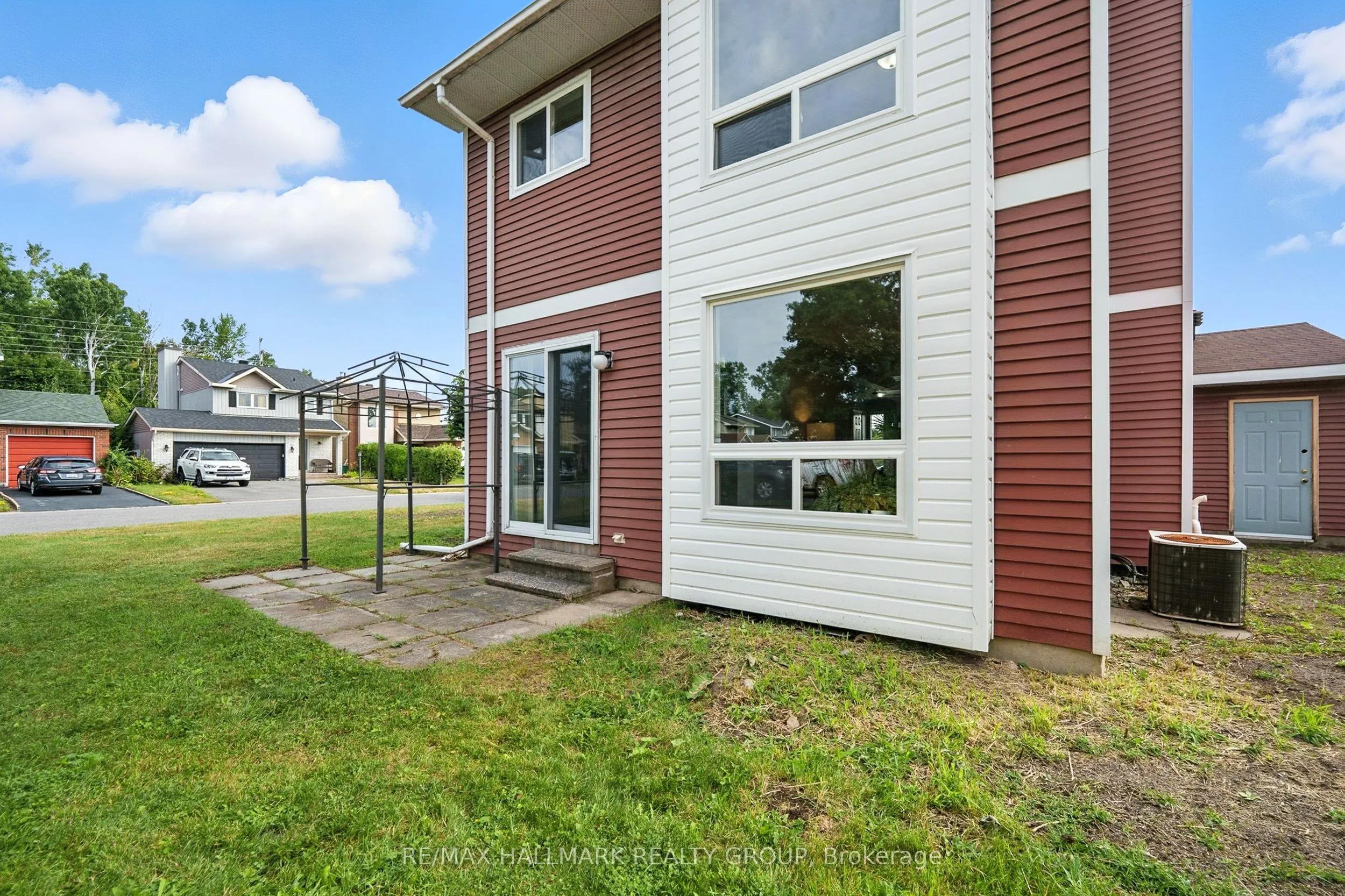 55 Fair Oaks Crescent